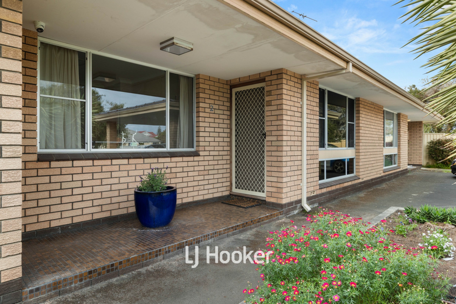 2/20 Minninup Road — photo 2 of 16