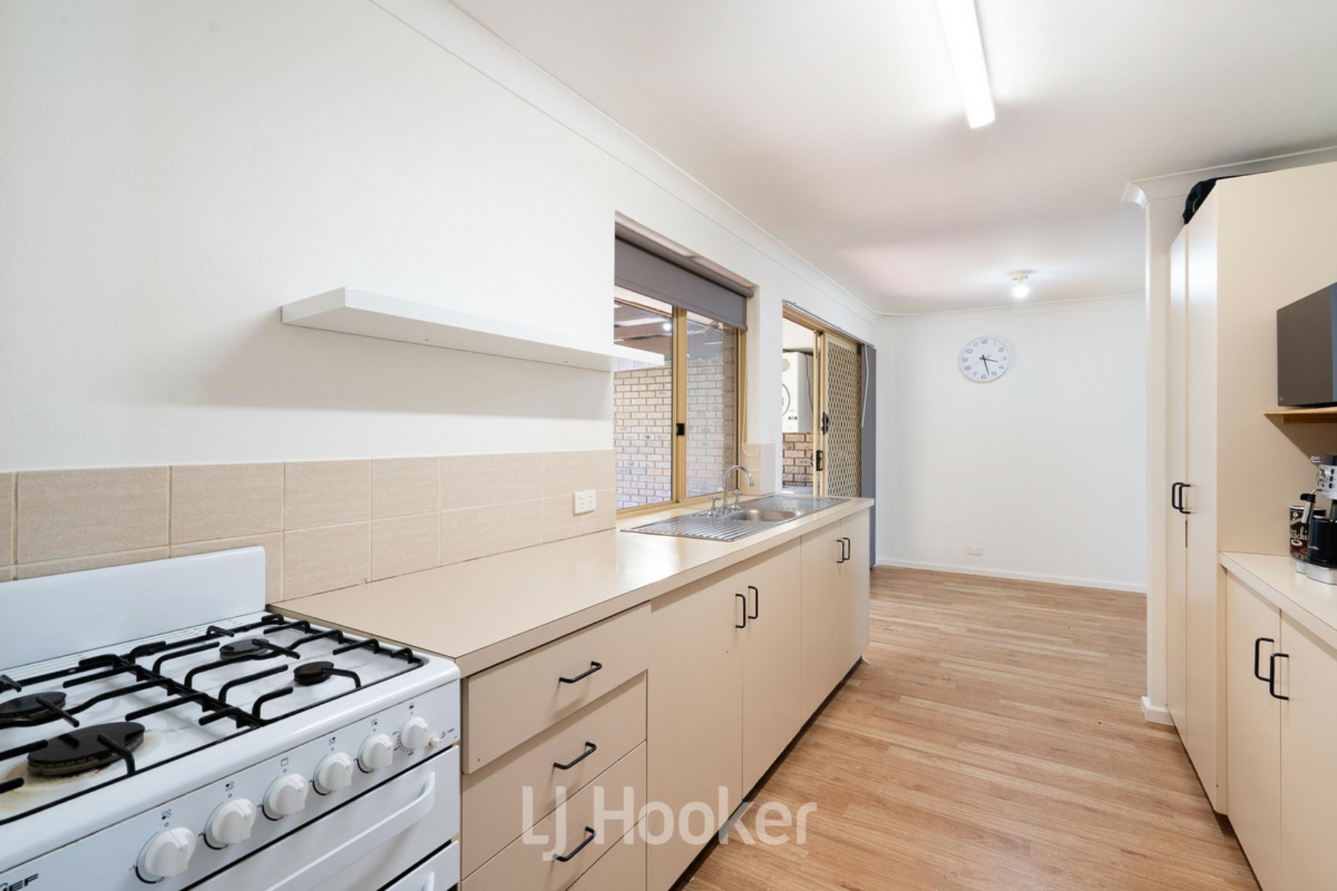 2/12 Bovell Avenue — photo 4 of 13