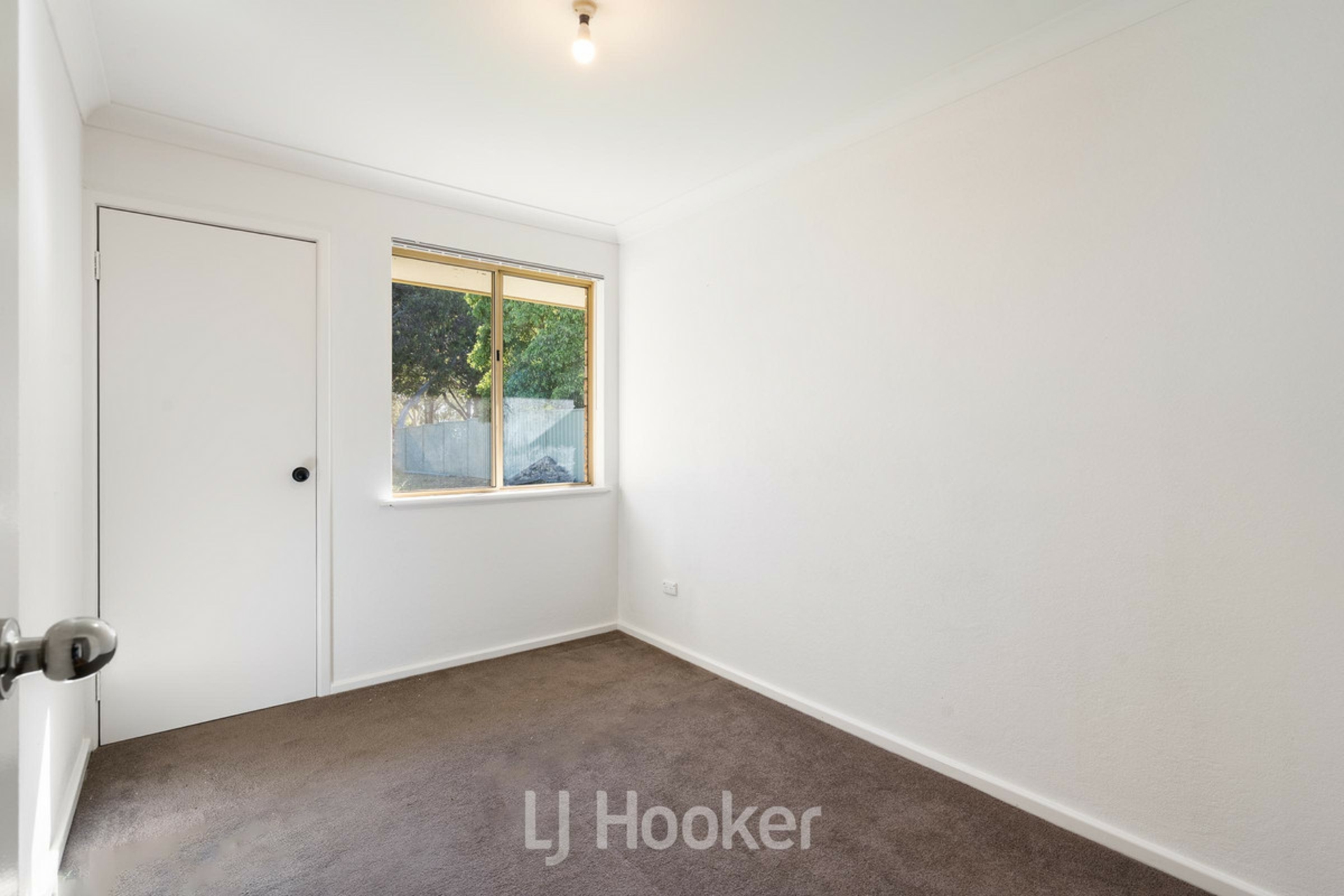 2/12 Bovell Avenue — photo 6 of 13
