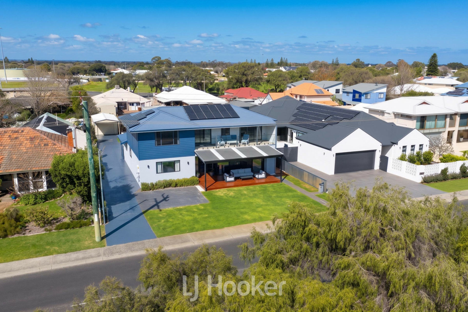 72 Marine Terrace — photo 2 of 30