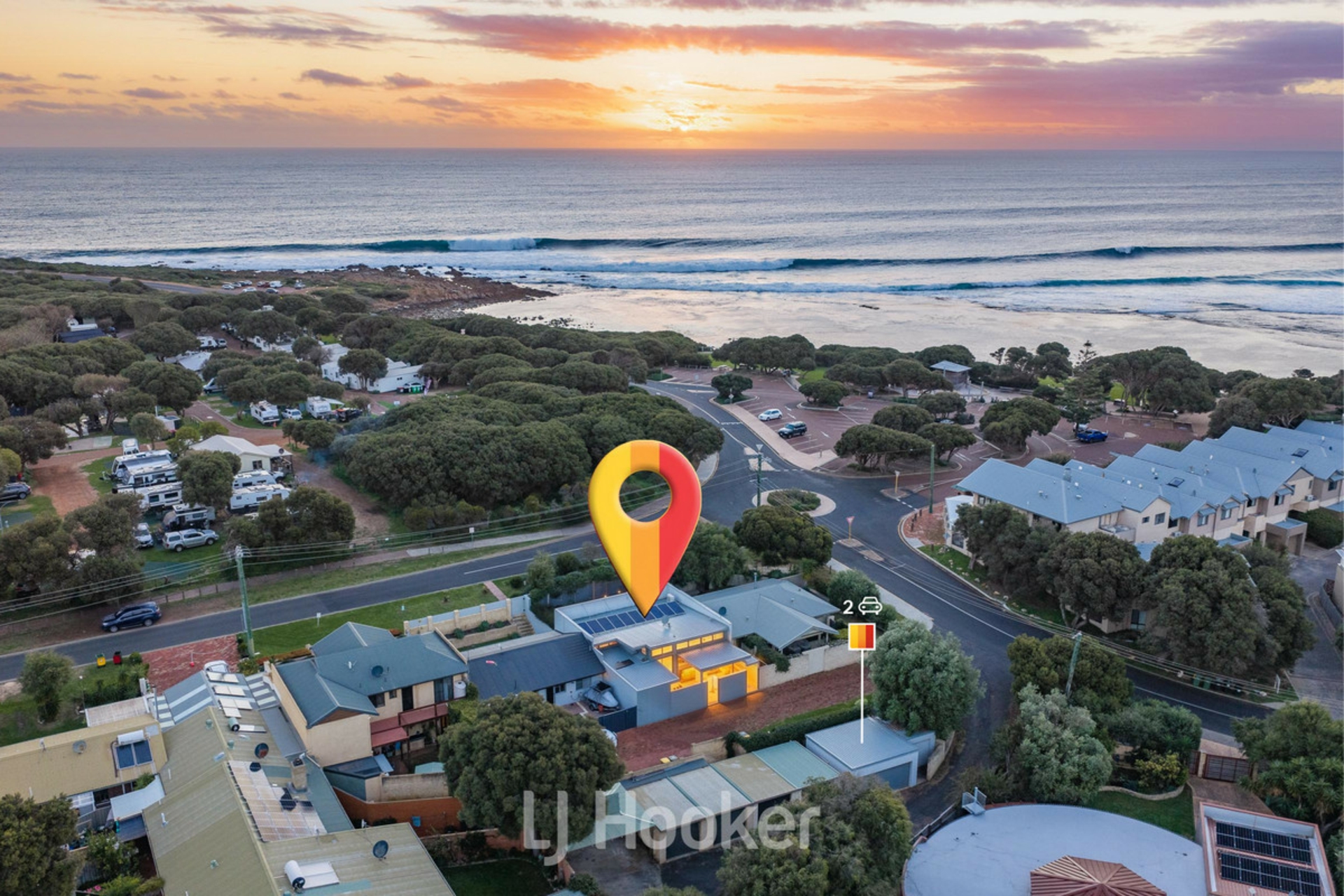 2/22 Valley Road — photo from LJ Hooker Property South West WA