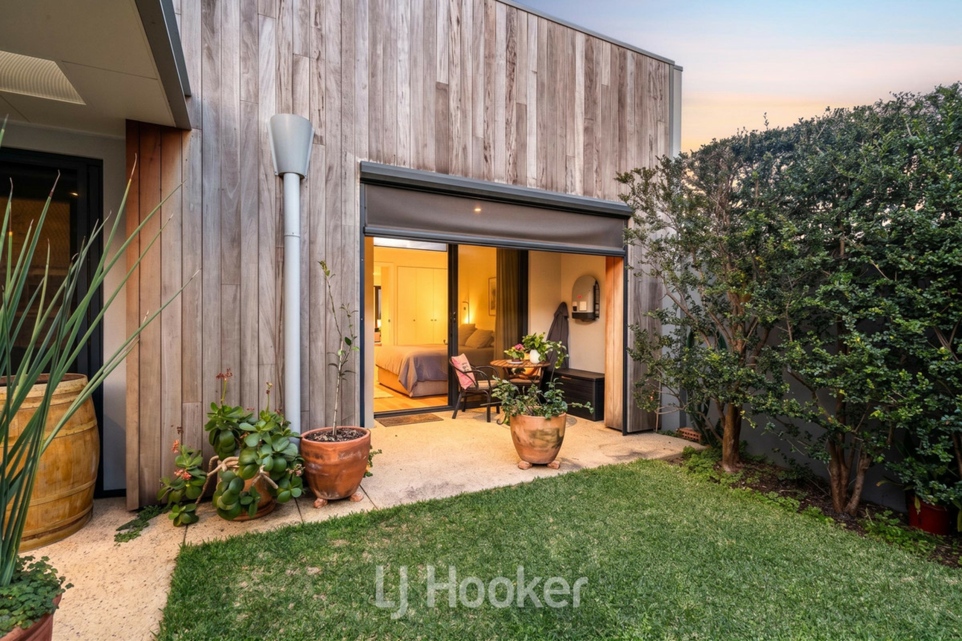 2/22 Valley Road — photo 17 of 27