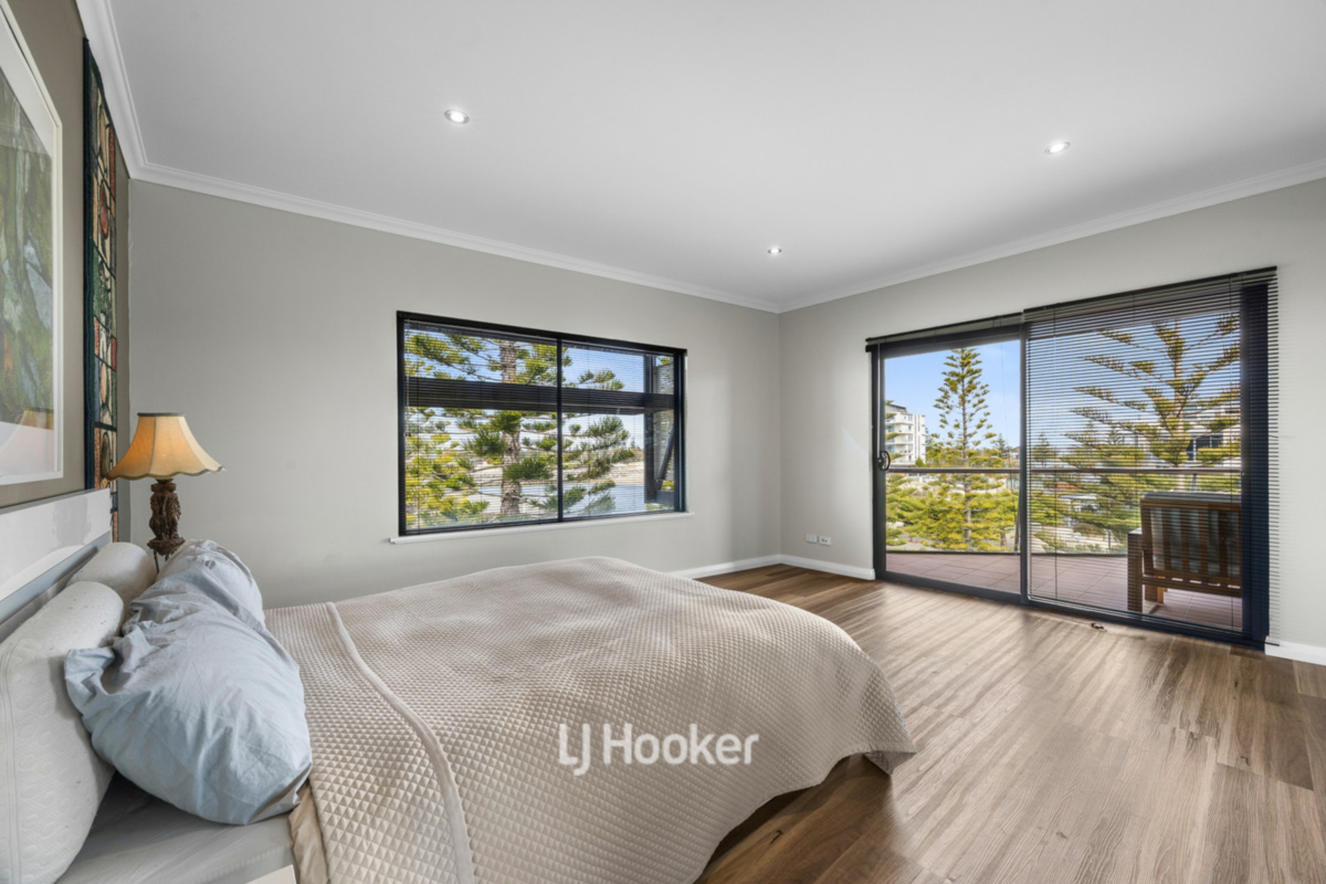 26/23-25 Casuarina Drive — photo 11 of 30