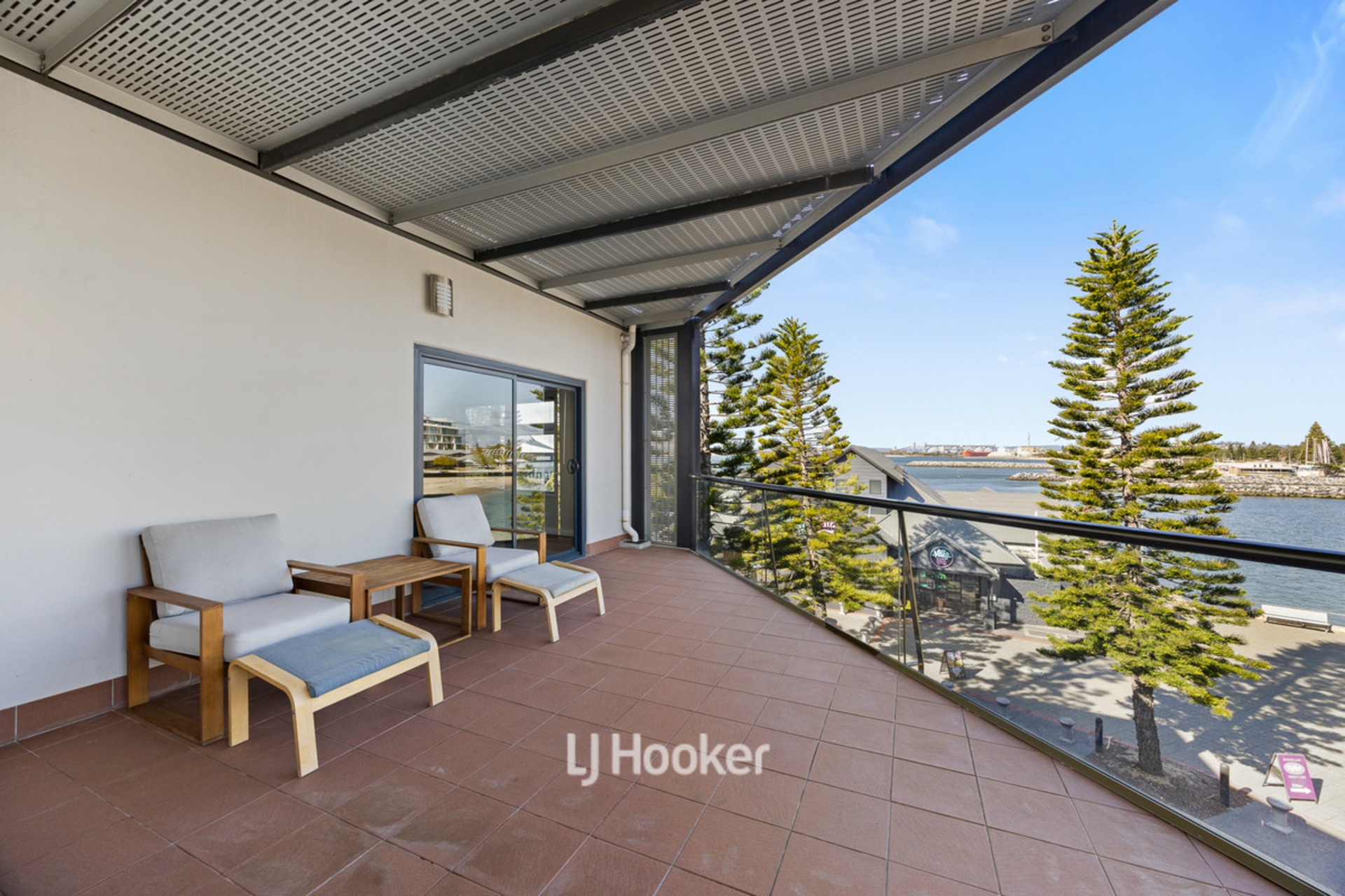26/23-25 Casuarina Drive — photo 23 of 30