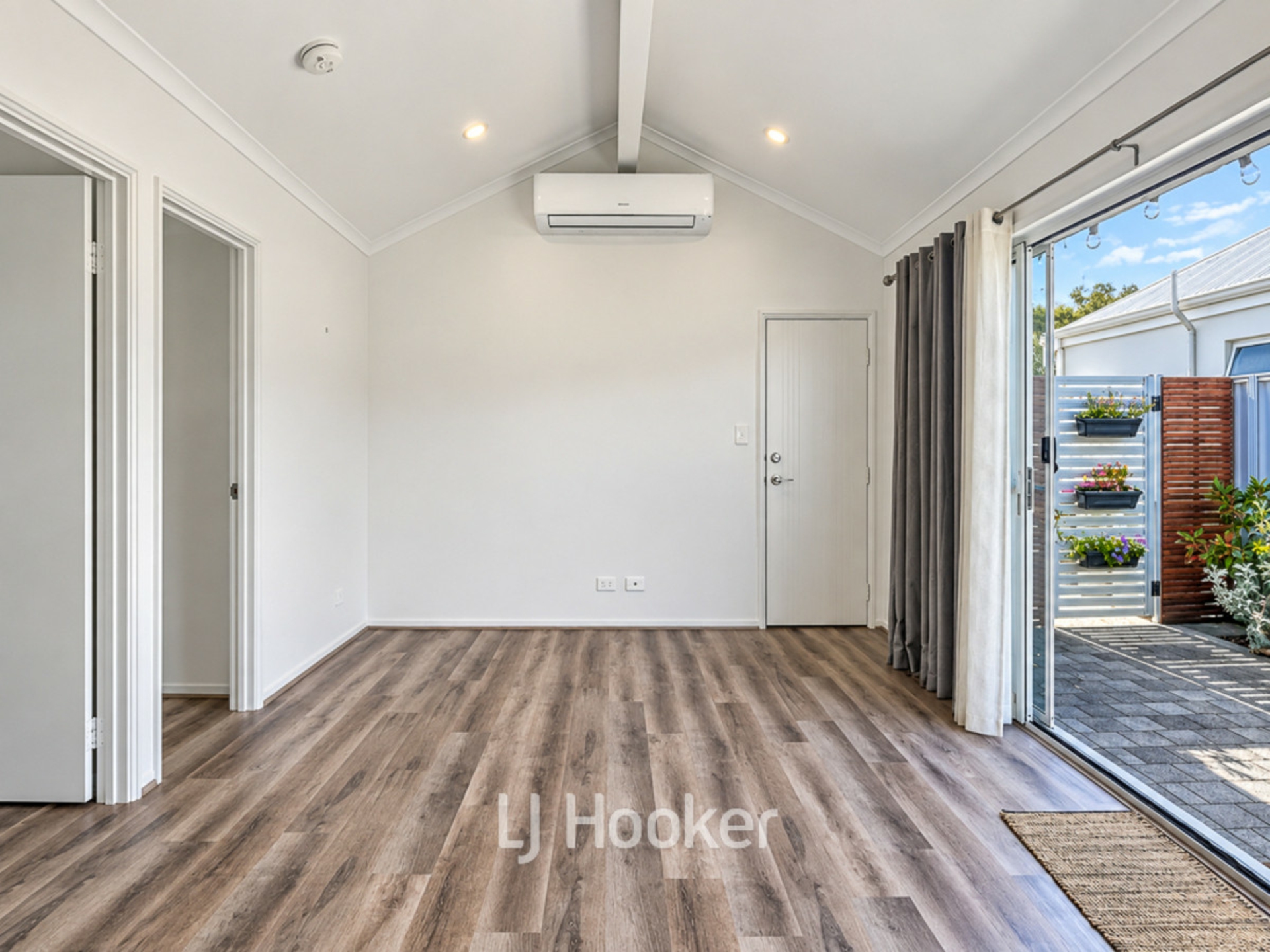 4 Loriini Lane — photo 4 of 8