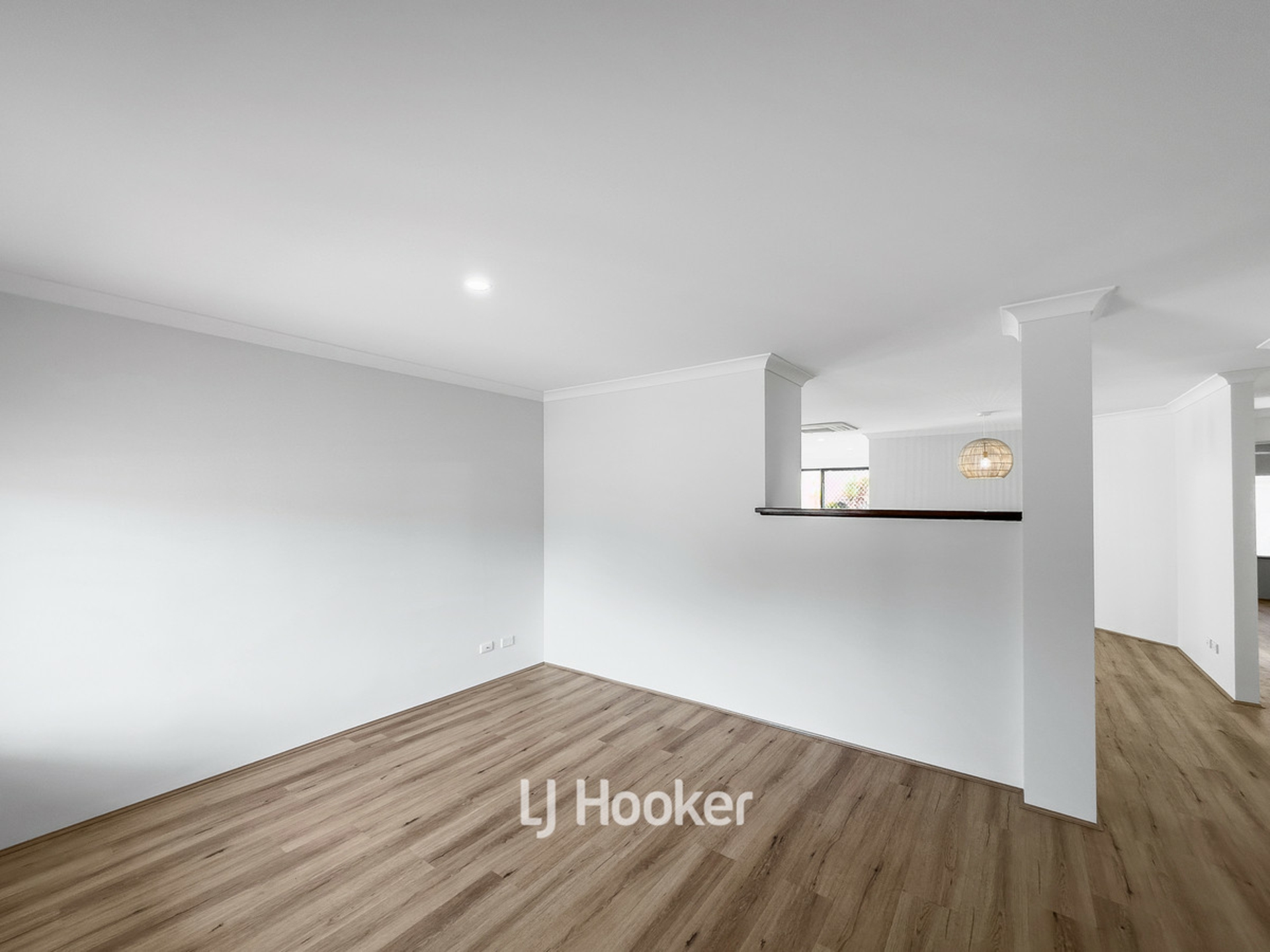 2/65 Clarke Street — photo 8 of 17