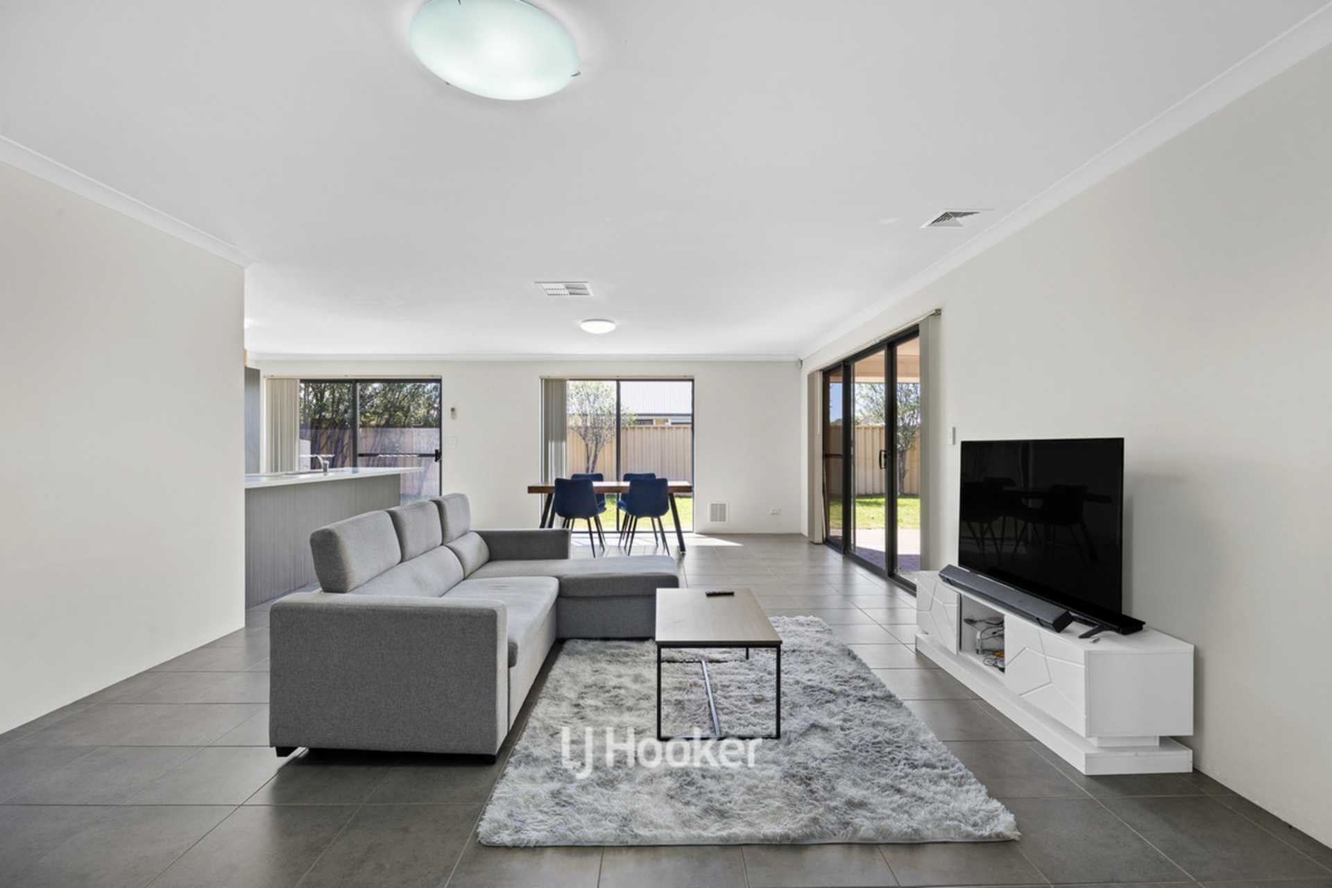 47 Crystal Bend — photo 3 of 26