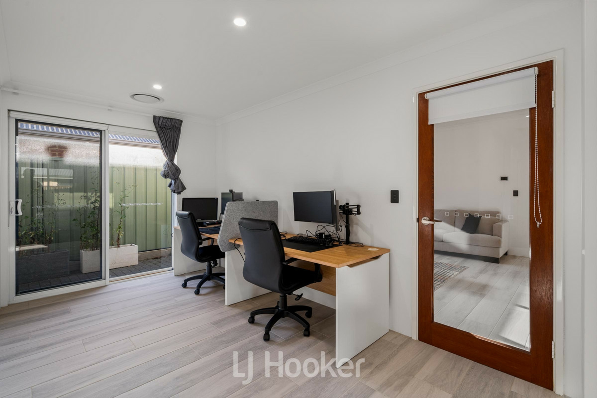 8 Milligan Way — photo 12 of 25
