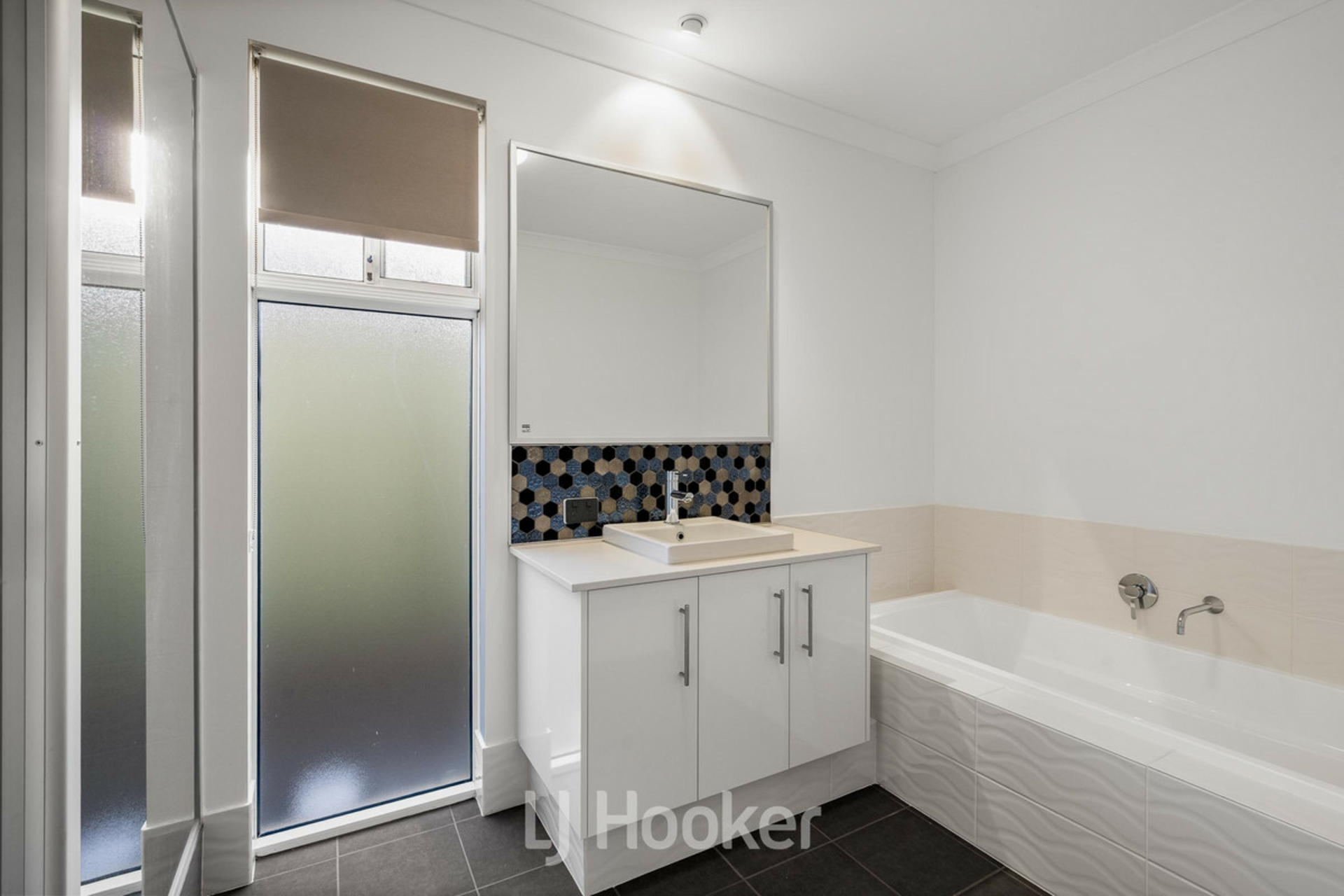 8 Milligan Way — photo 16 of 25