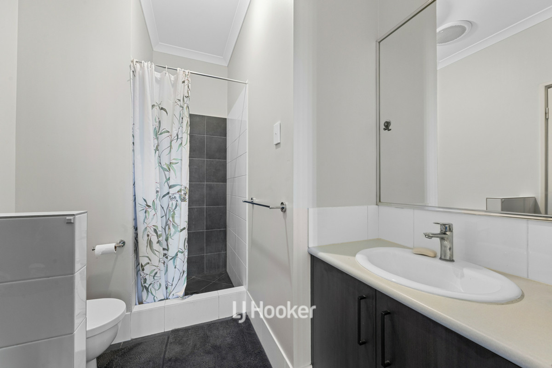 83 Norton Promenade — photo 5 of 23