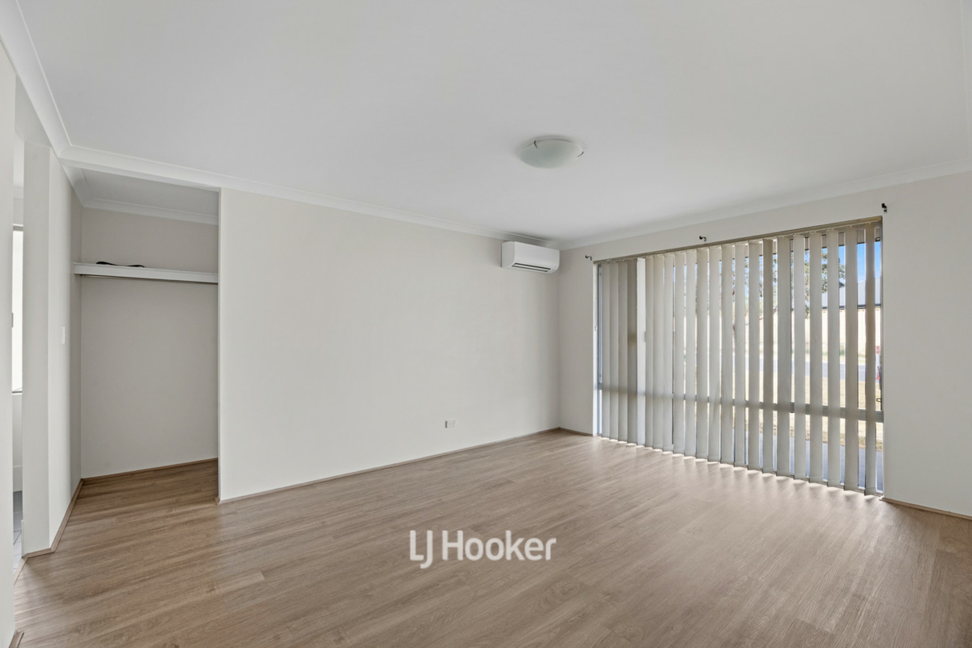 9 Eleanor Way — photo 4 of 30