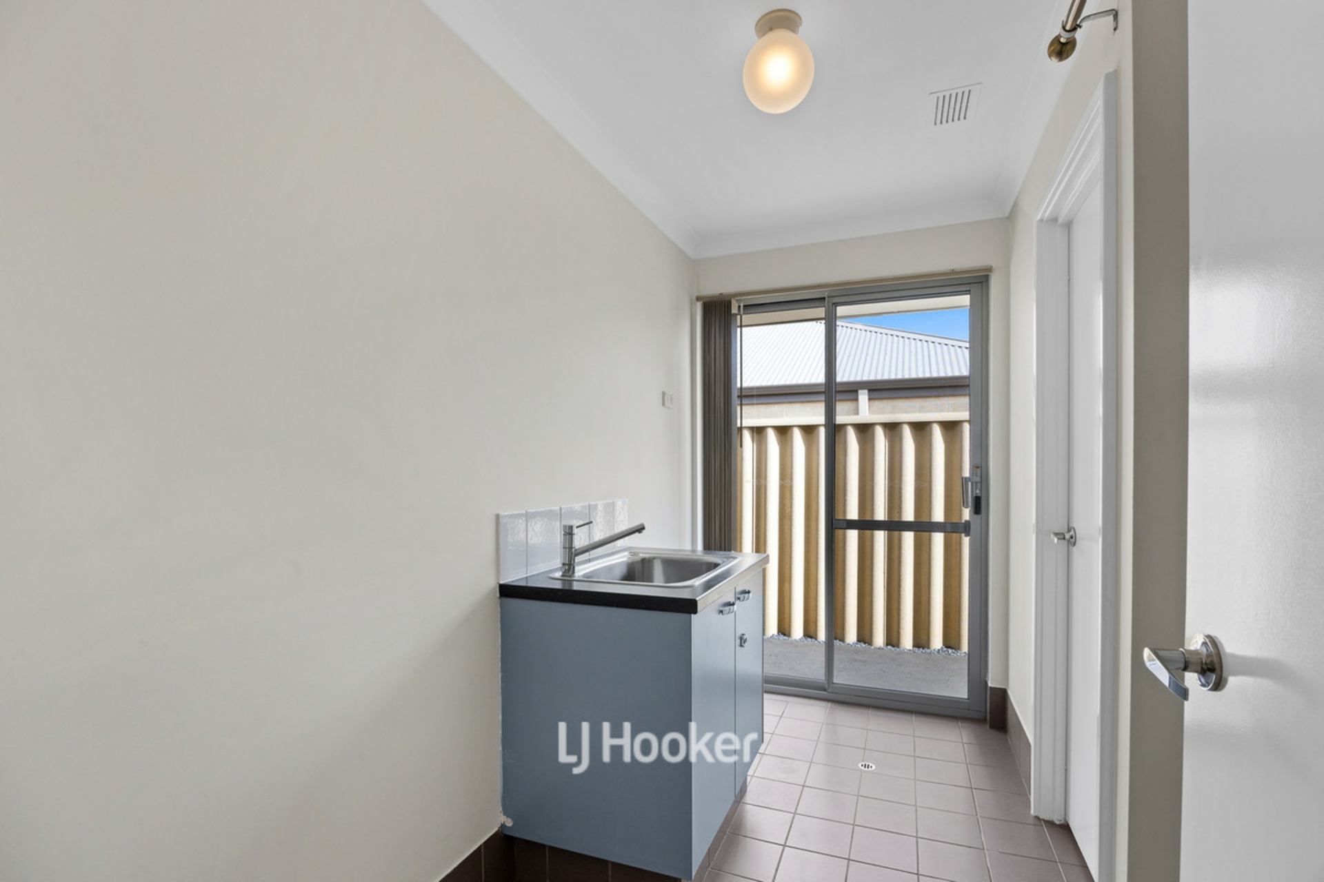 9 Eleanor Way — photo 25 of 30