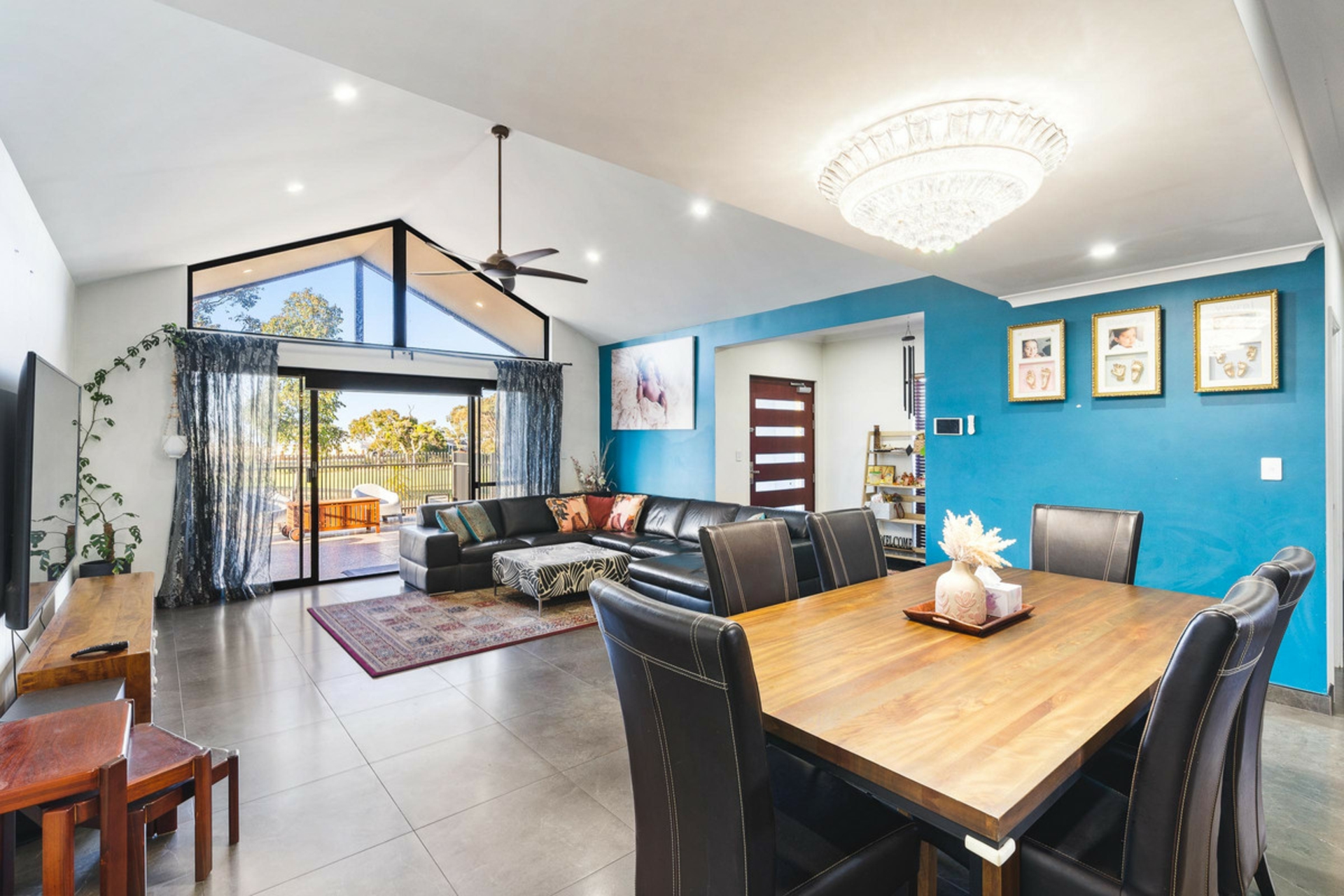12 Somerset Road — photo 6 of 21