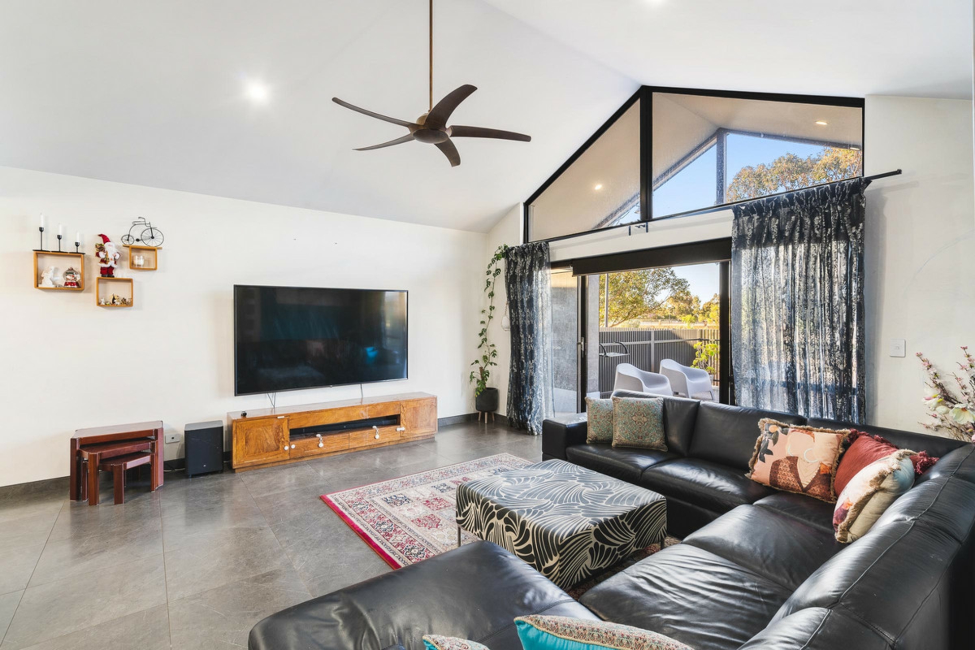 12 Somerset Road — photo 18 of 21