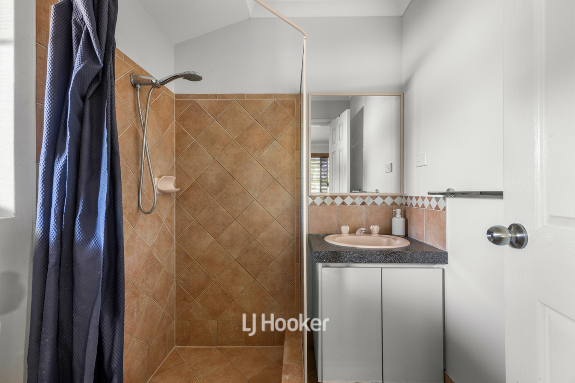 4 O'Meehan Green — photo 15 of 28