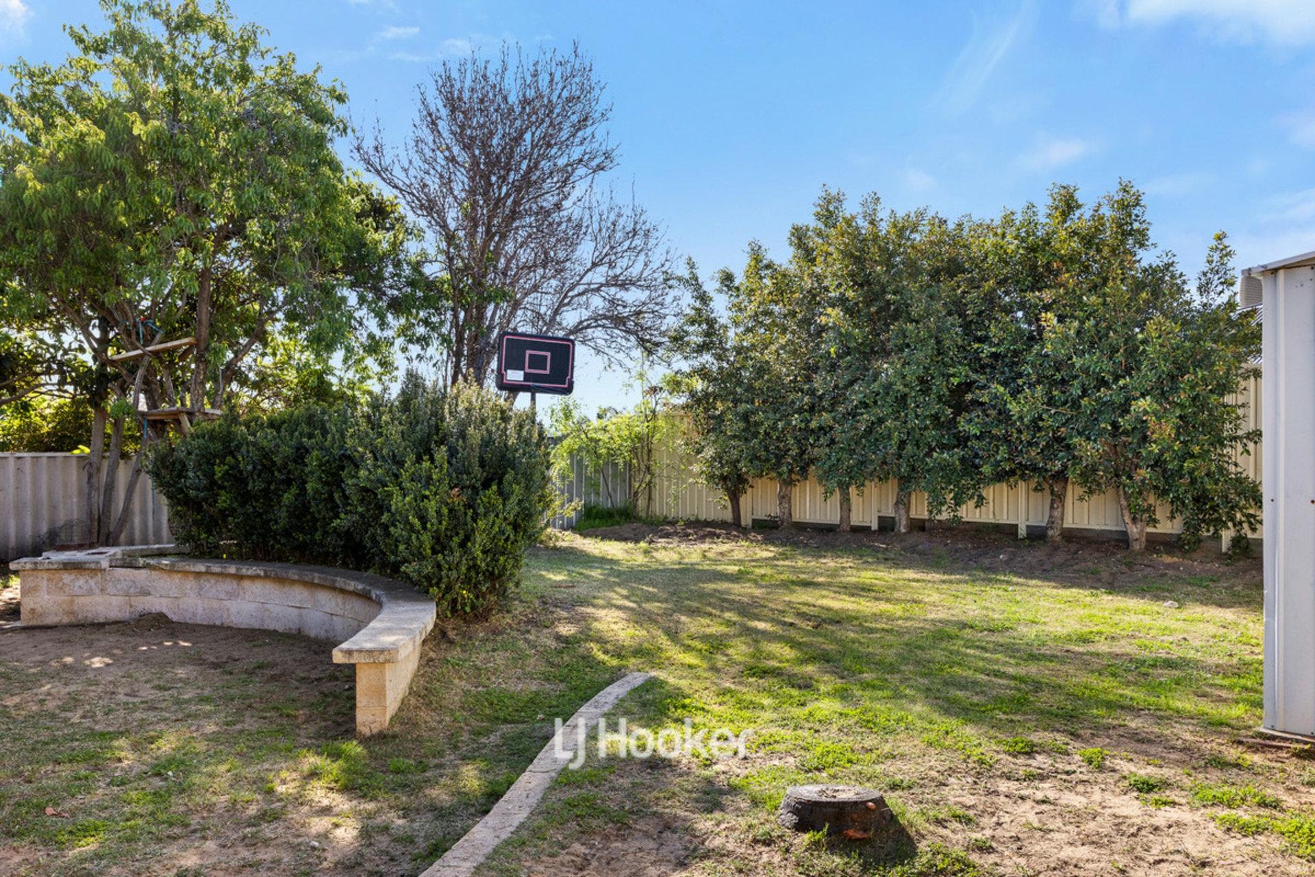 4 O'Meehan Green — photo 24 of 28