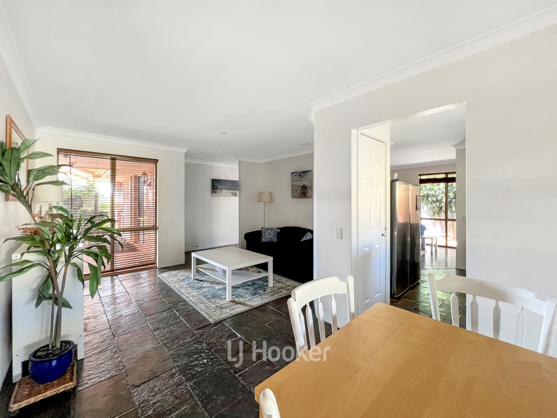 4 Wallaroo Way — photo 3 of 14