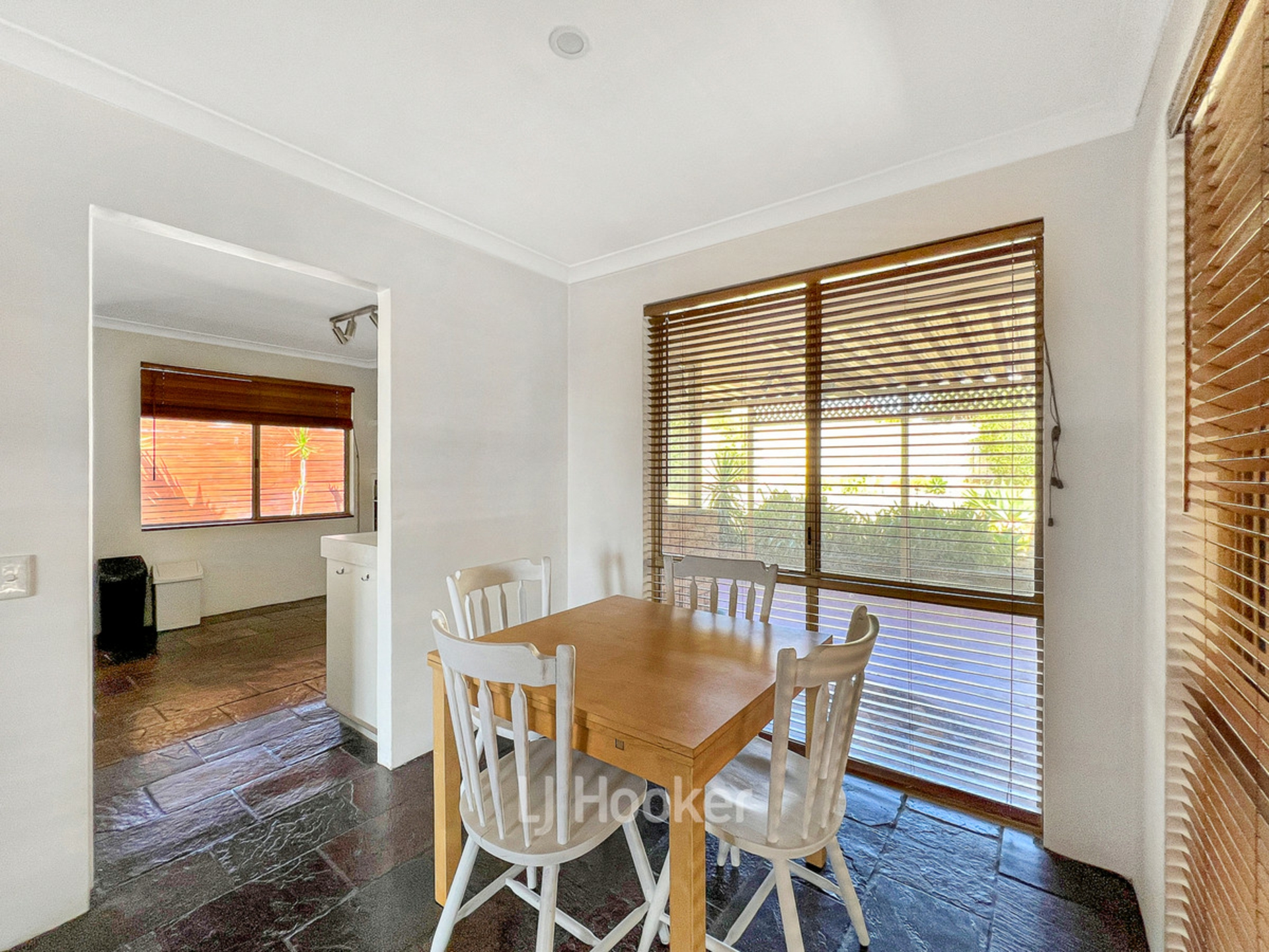 4 Wallaroo Way — photo 5 of 14