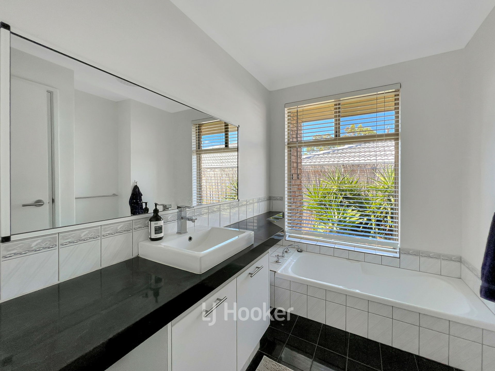 4 Wallaroo Way — photo 10 of 14