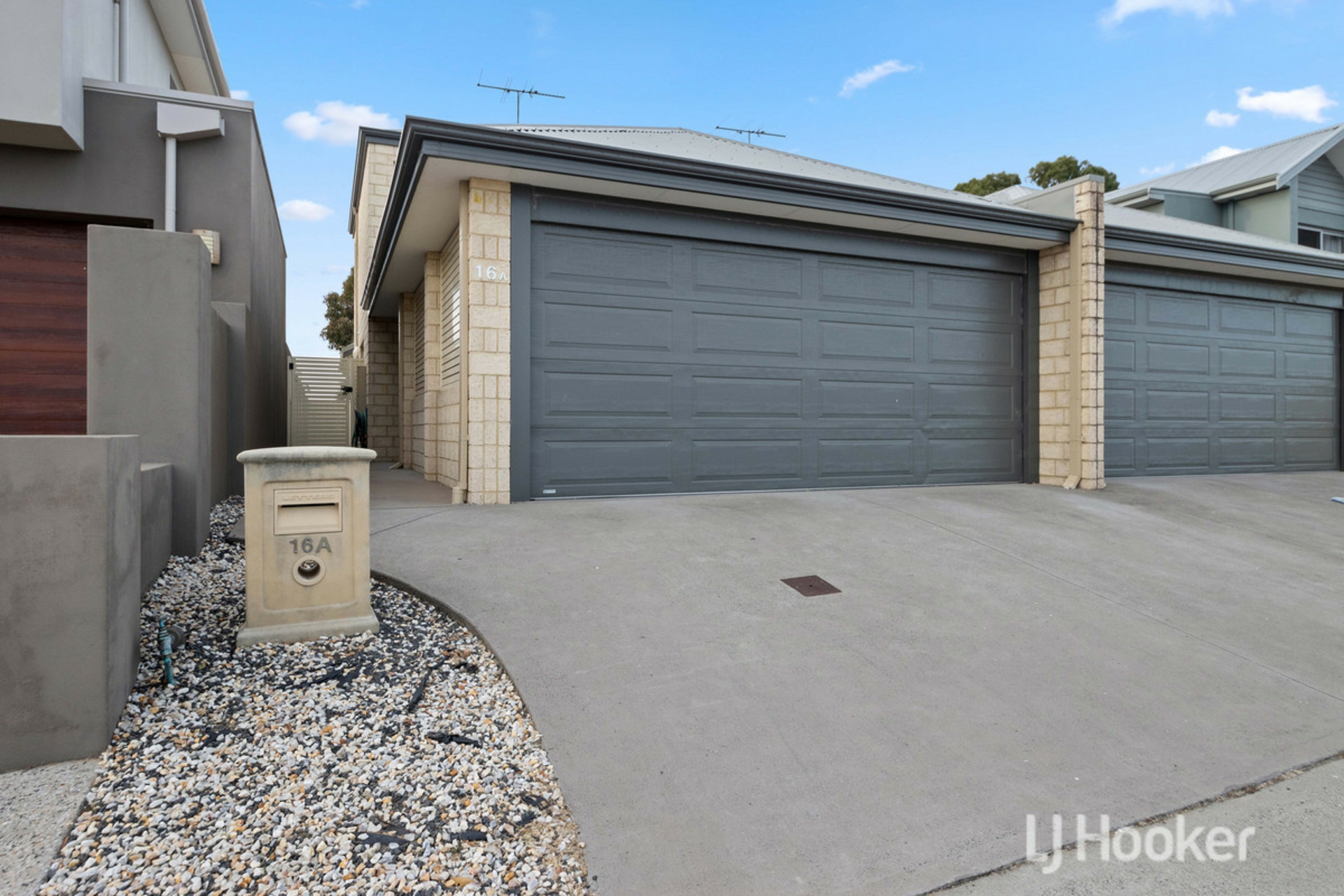 16A Francis Street — photo 2 of 12