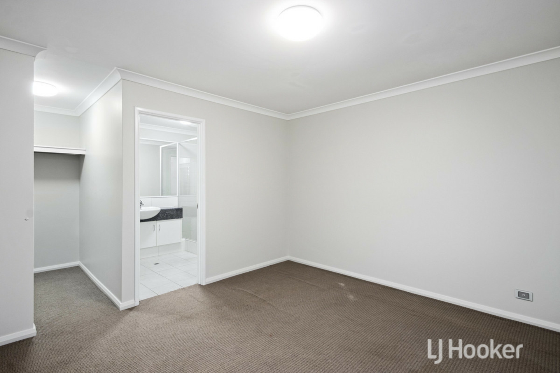 16A Francis Street — photo 5 of 12