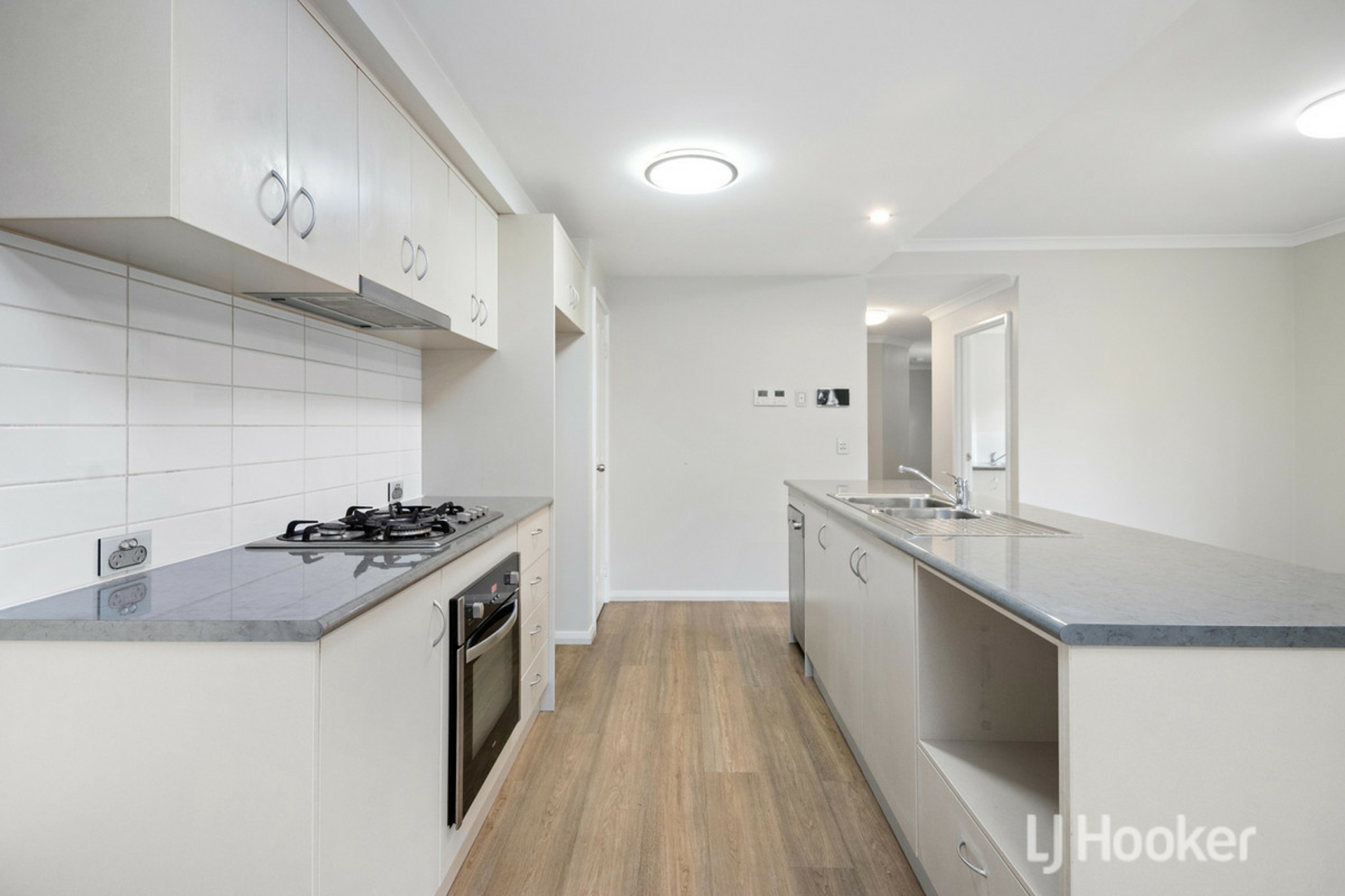 16A Francis Street — photo 8 of 12