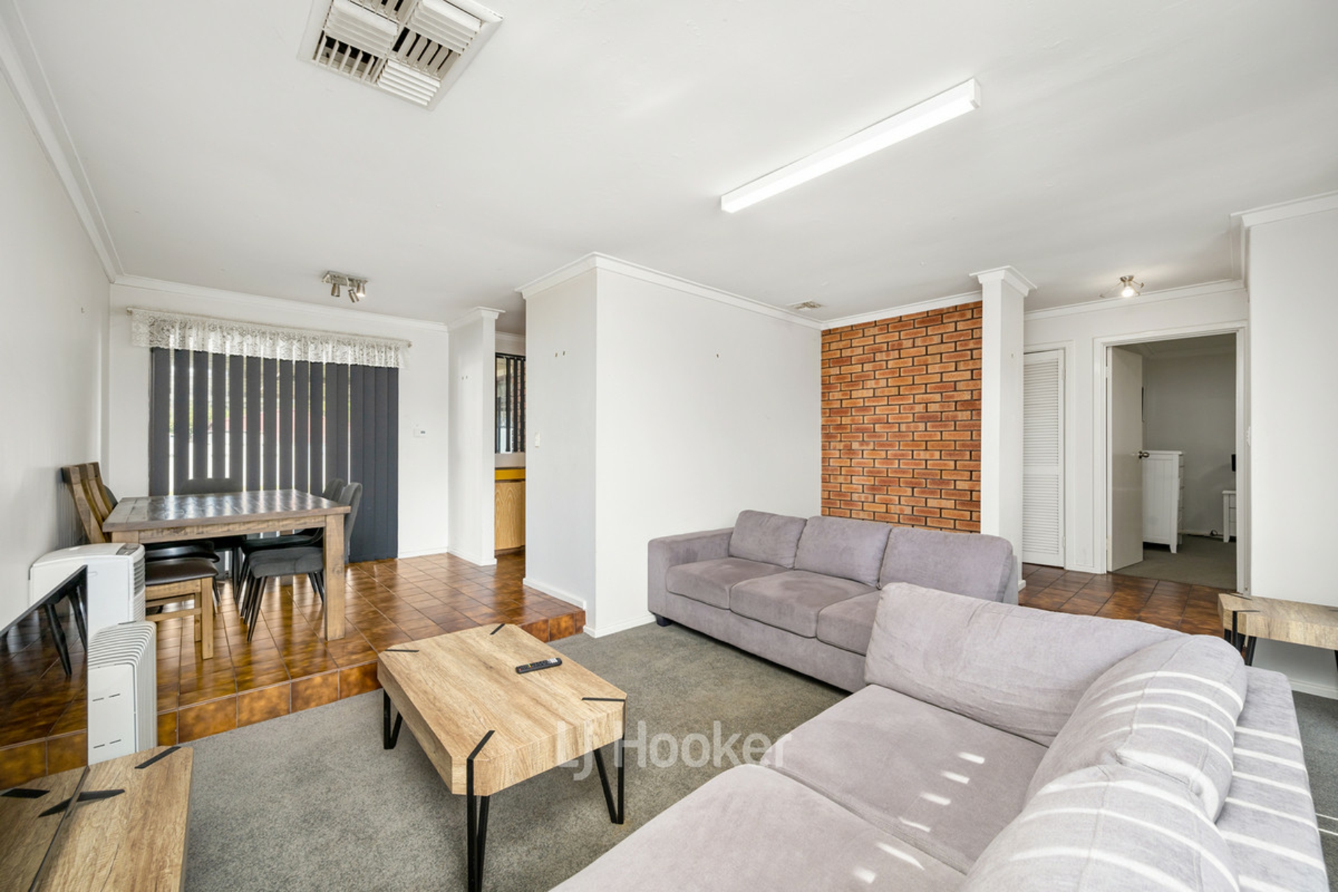 20 Shannon Way — photo 4 of 26