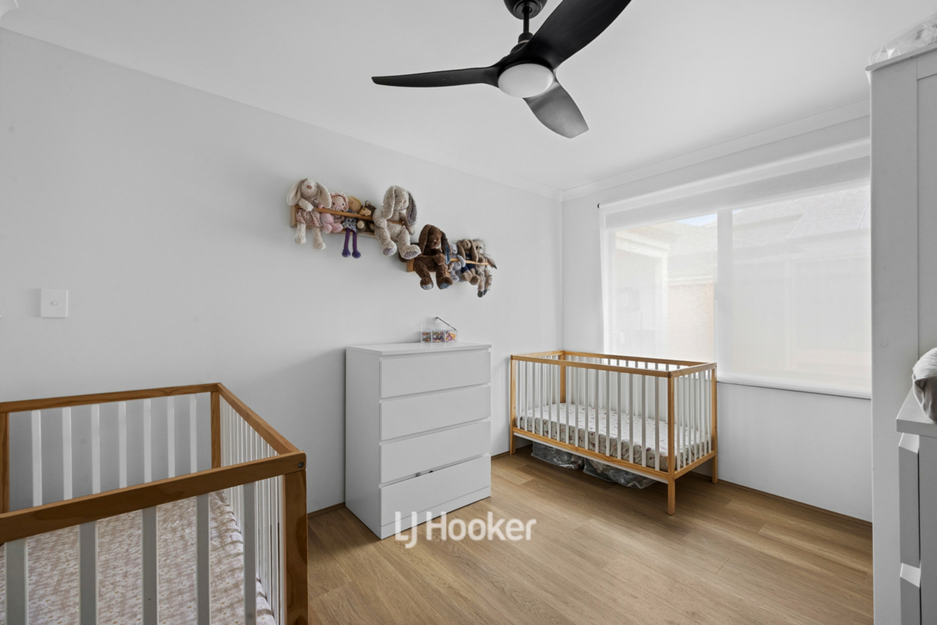 55 Sherwood Road — photo 6 of 30
