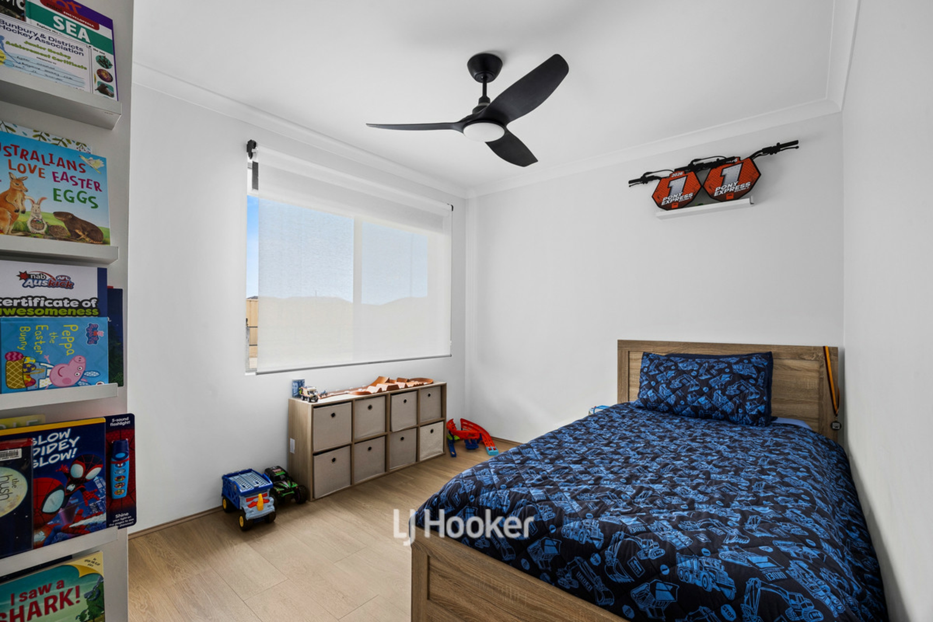 55 Sherwood Road — photo 7 of 30