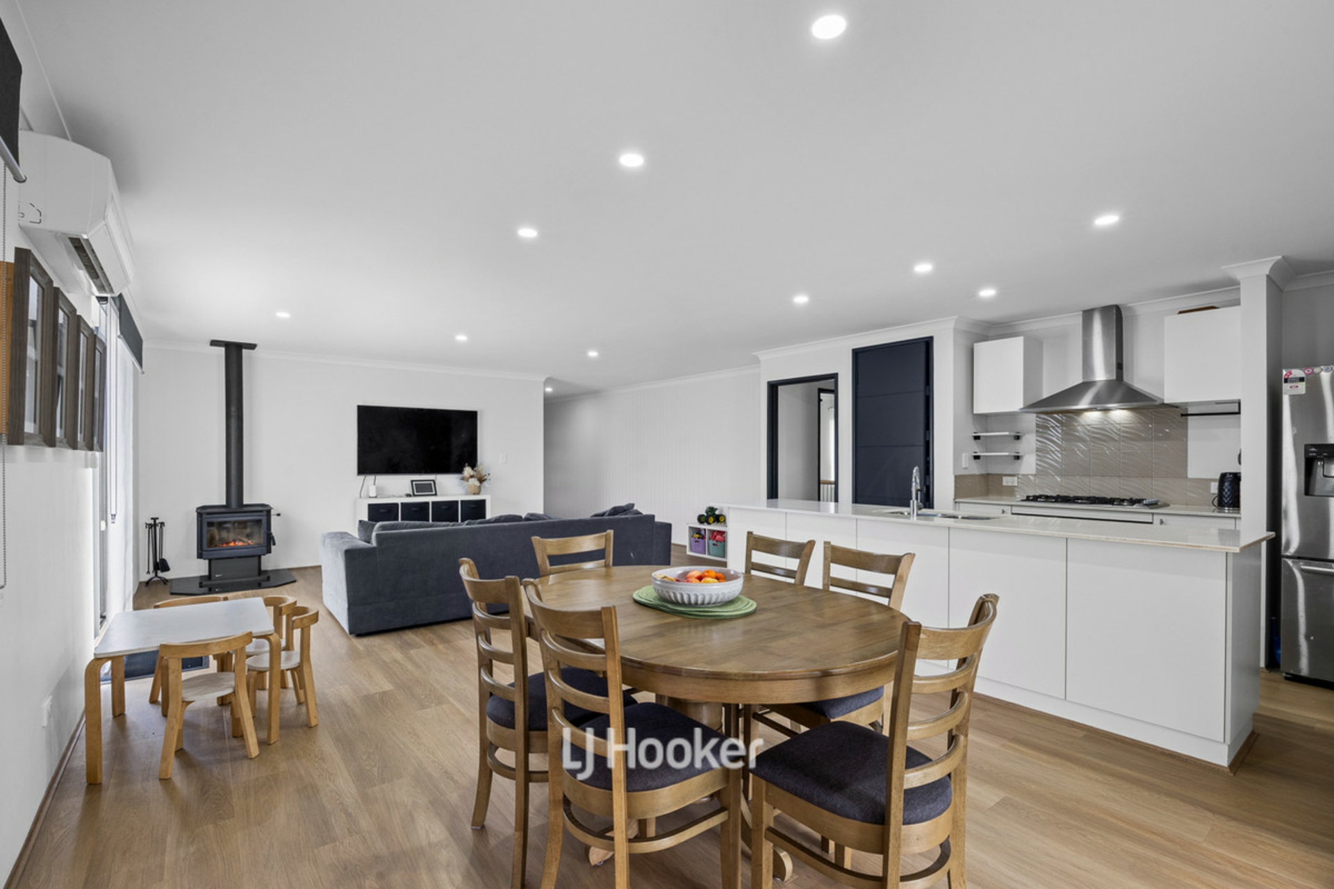 55 Sherwood Road — photo 17 of 30