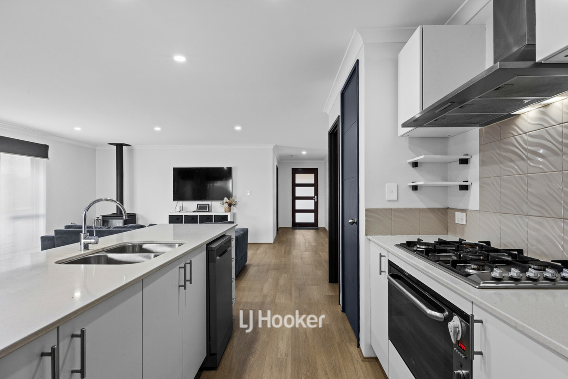 55 Sherwood Road — photo 21 of 30
