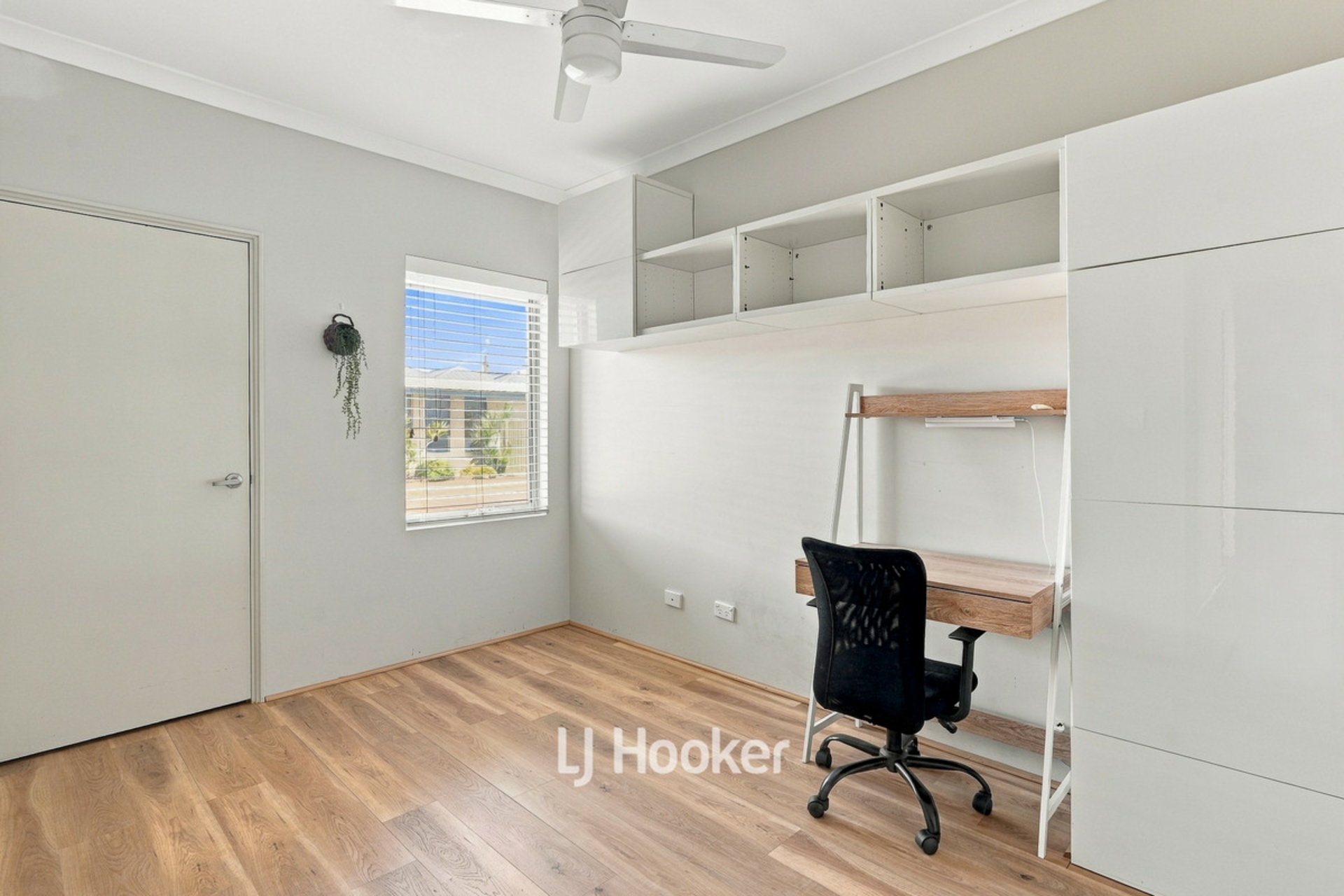 22B Isernia Place — photo 21 of 29