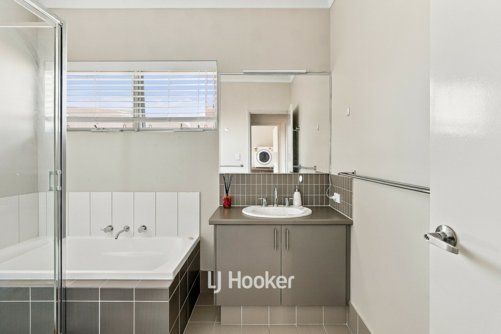 22B Isernia Place — photo 22 of 29
