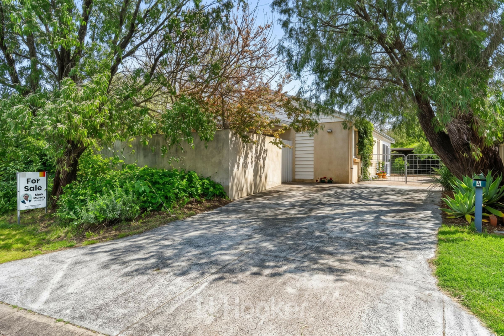 4 Larch Loop — photo from LJ Hooker Property South West WA