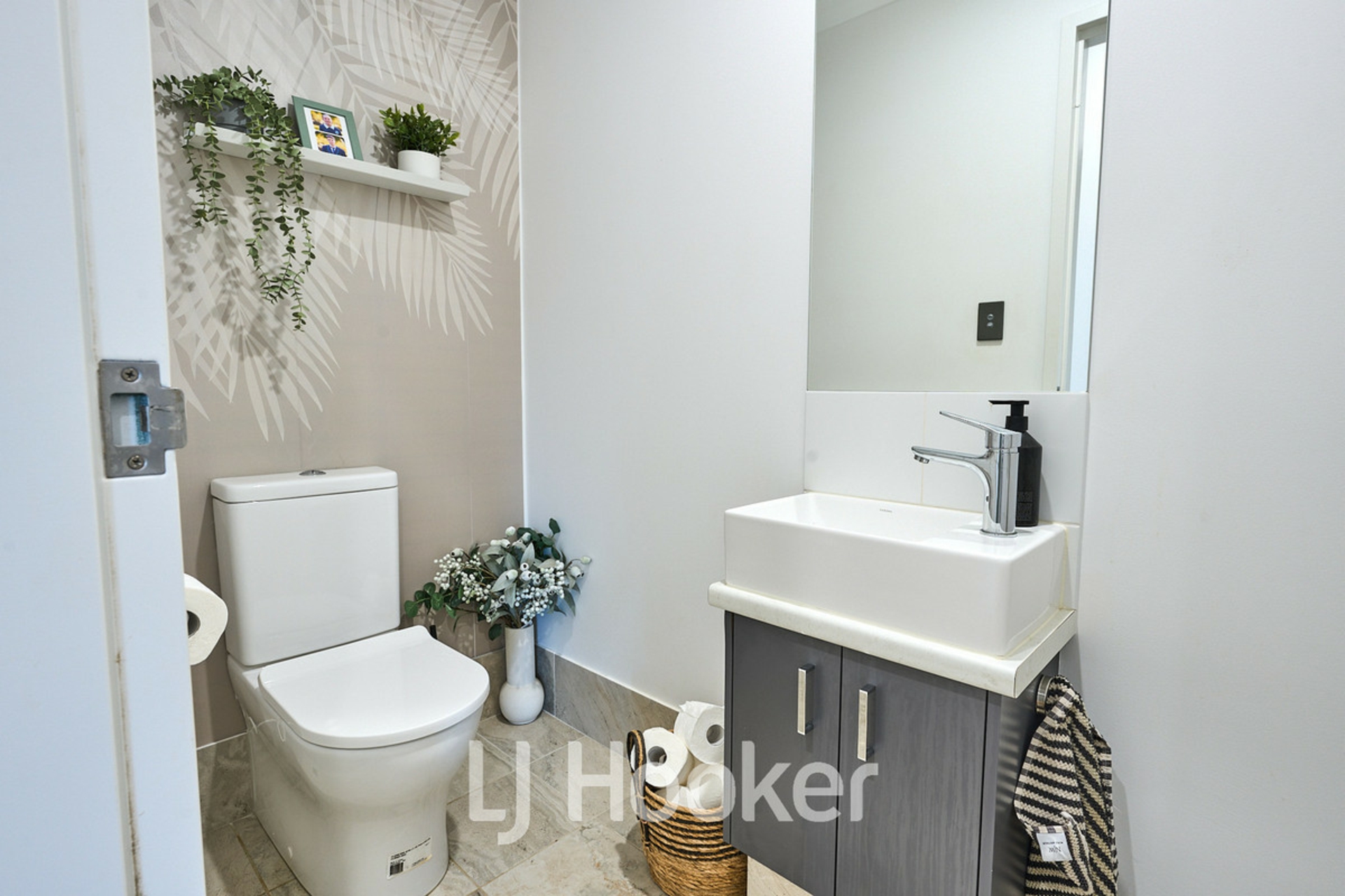 40 Sierra Crescent — photo 7 of 30