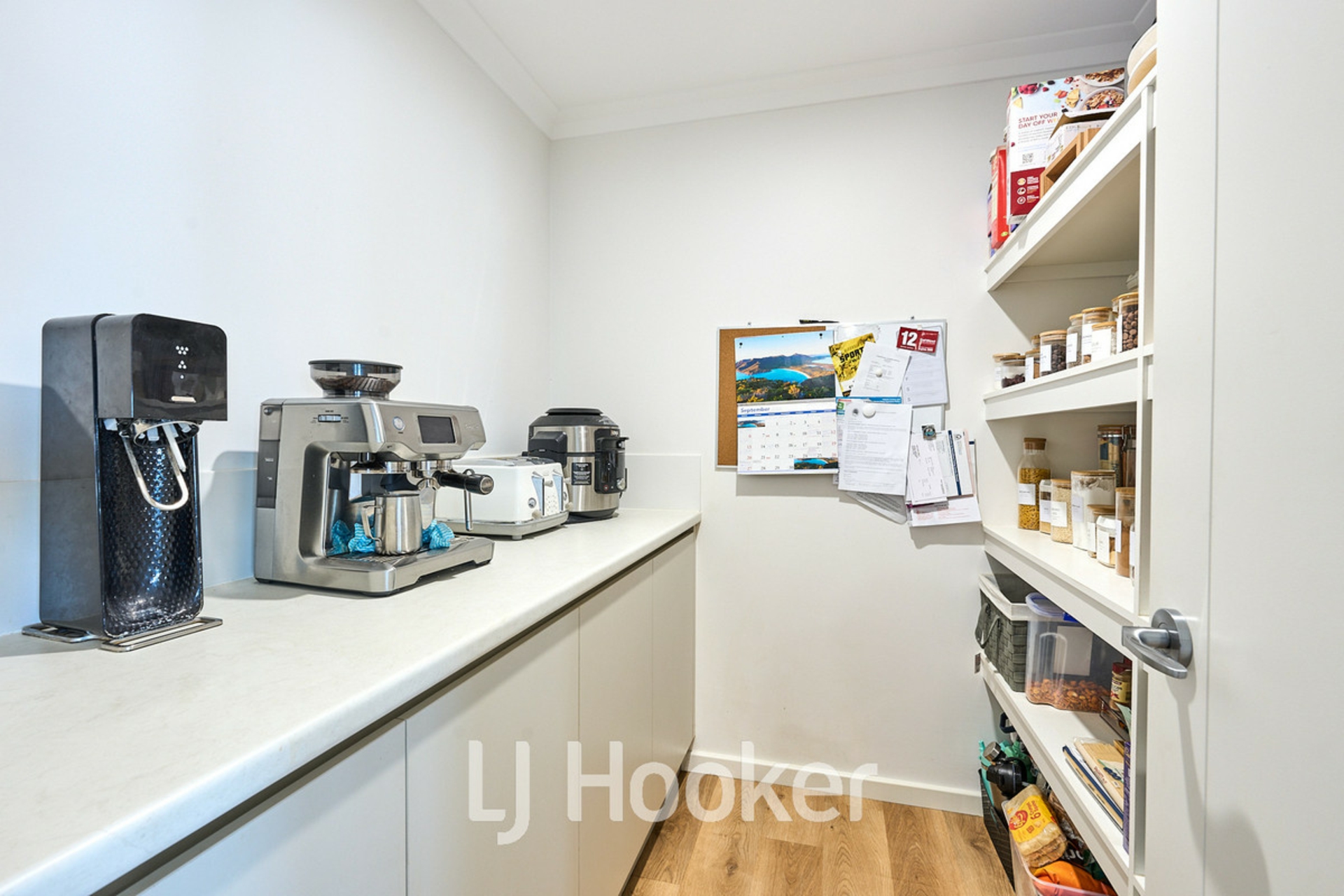 40 Sierra Crescent — photo 16 of 30