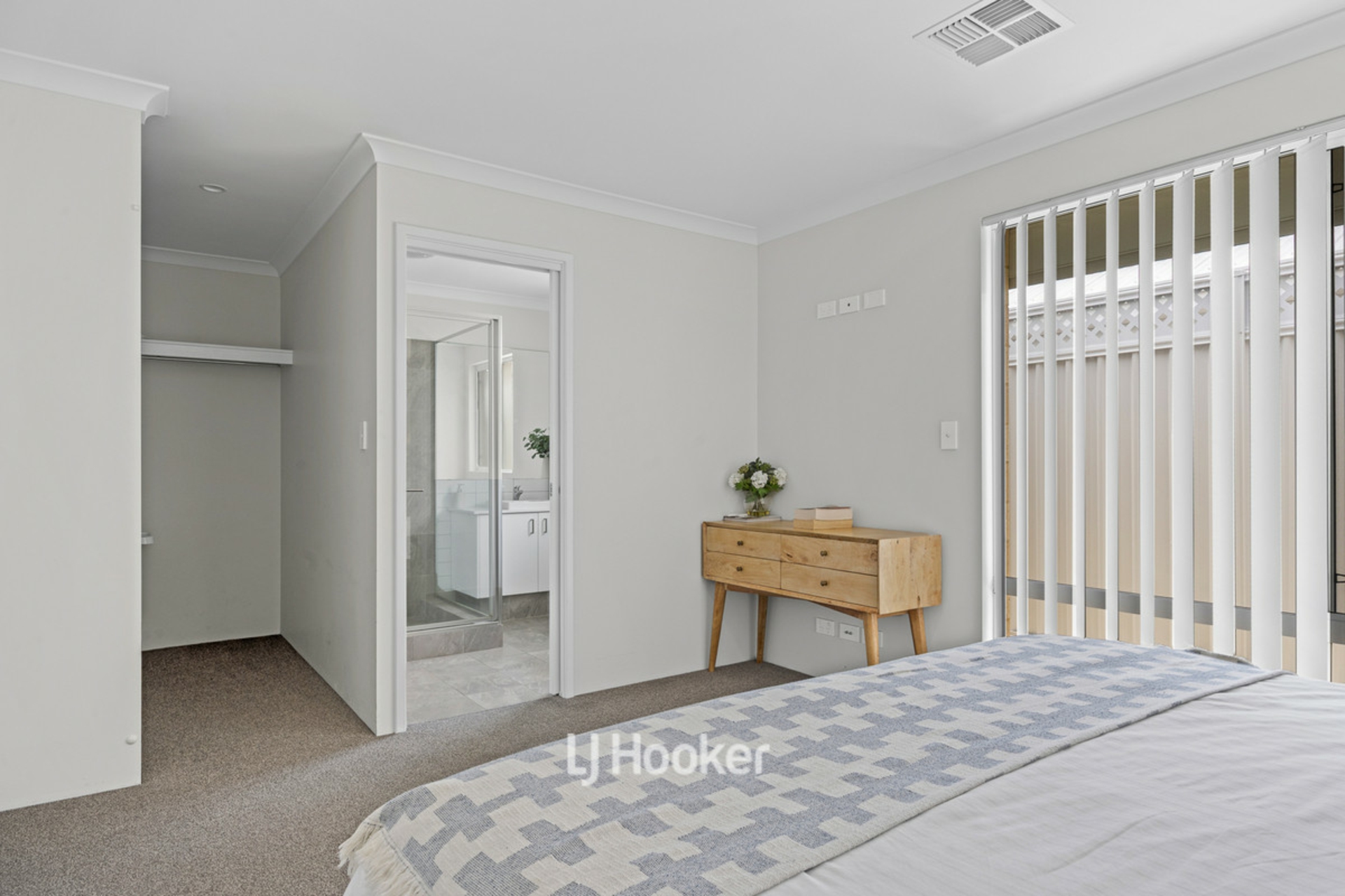 1/1 Mossop Street — photo 4 of 30