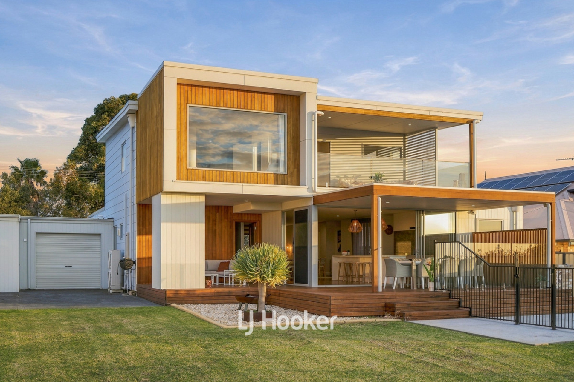 10 Eagle Crescent — photo 10 of 30