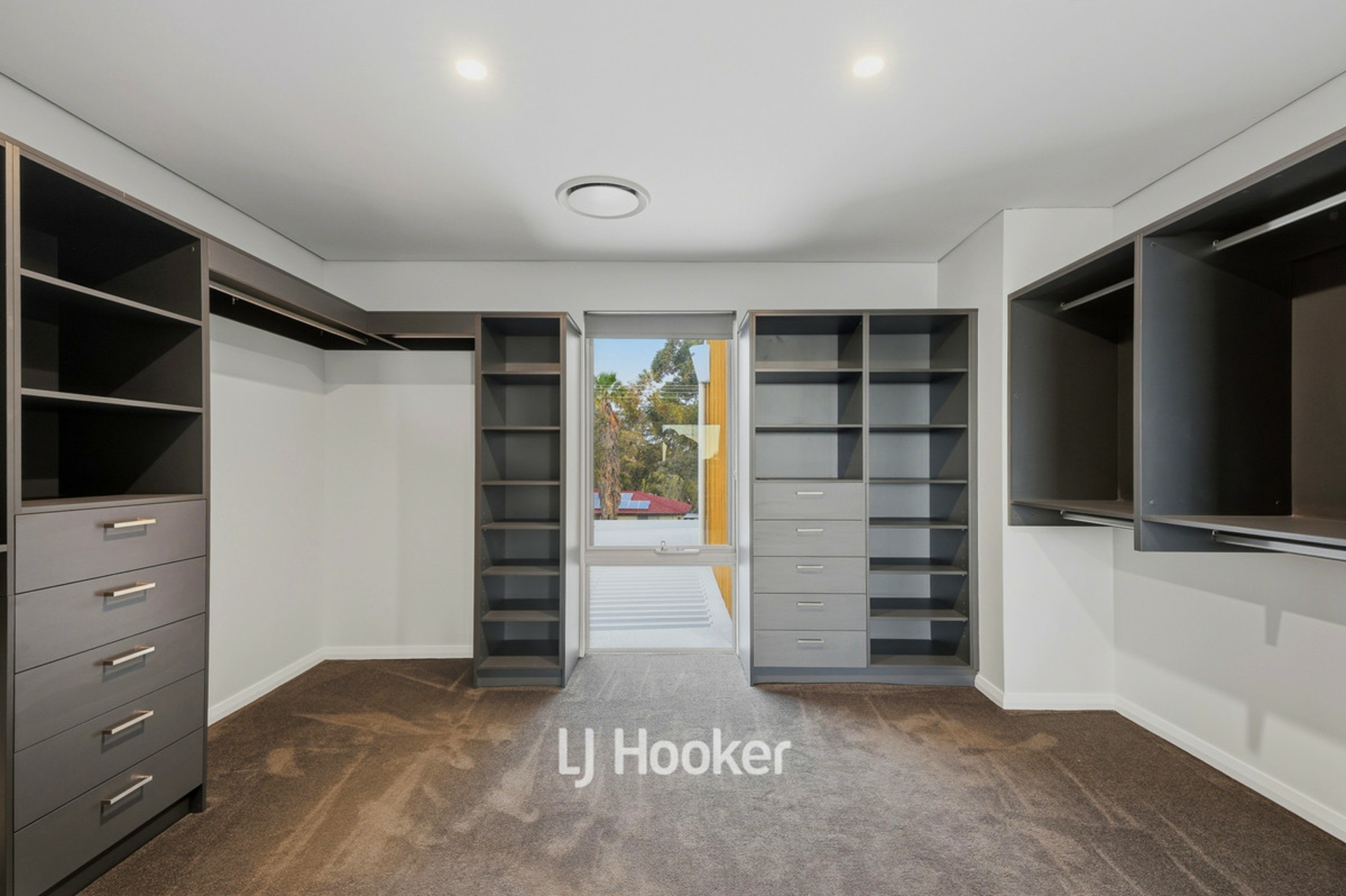 10 Eagle Crescent — photo 25 of 30