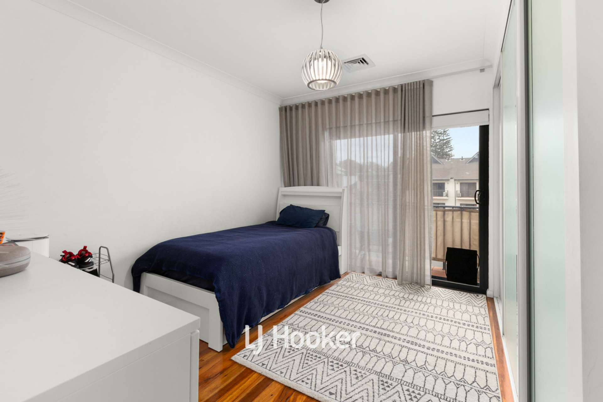 30/7 Jetty Road — photo 14 of 30