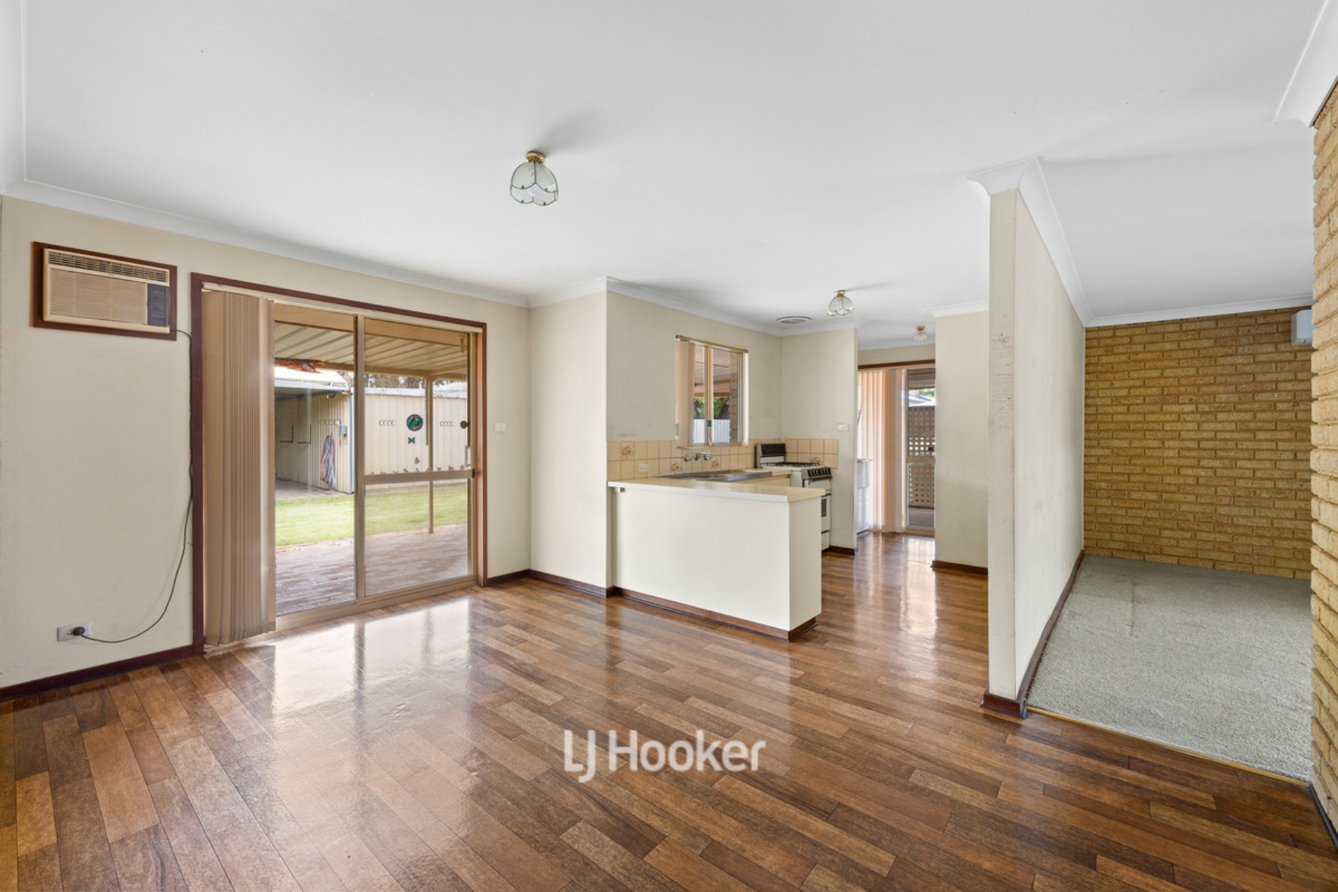 77 Lucy Victoria Avenue — photo 5 of 27