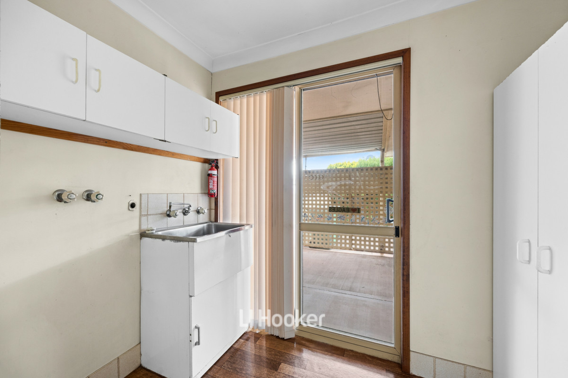 77 Lucy Victoria Avenue — photo 11 of 27