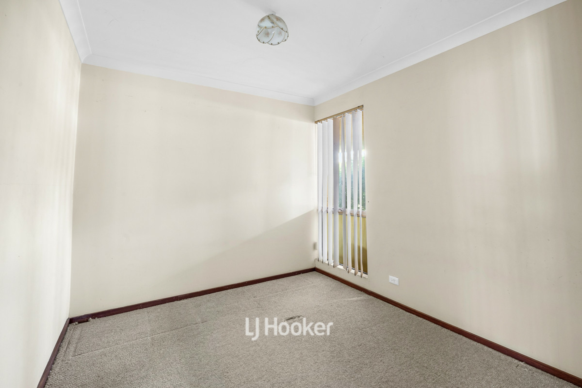 77 Lucy Victoria Avenue — photo 14 of 27