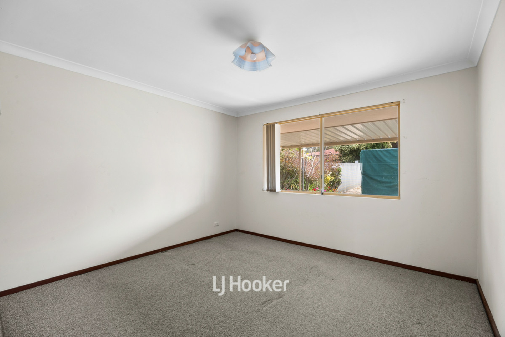 77 Lucy Victoria Avenue — photo 15 of 27