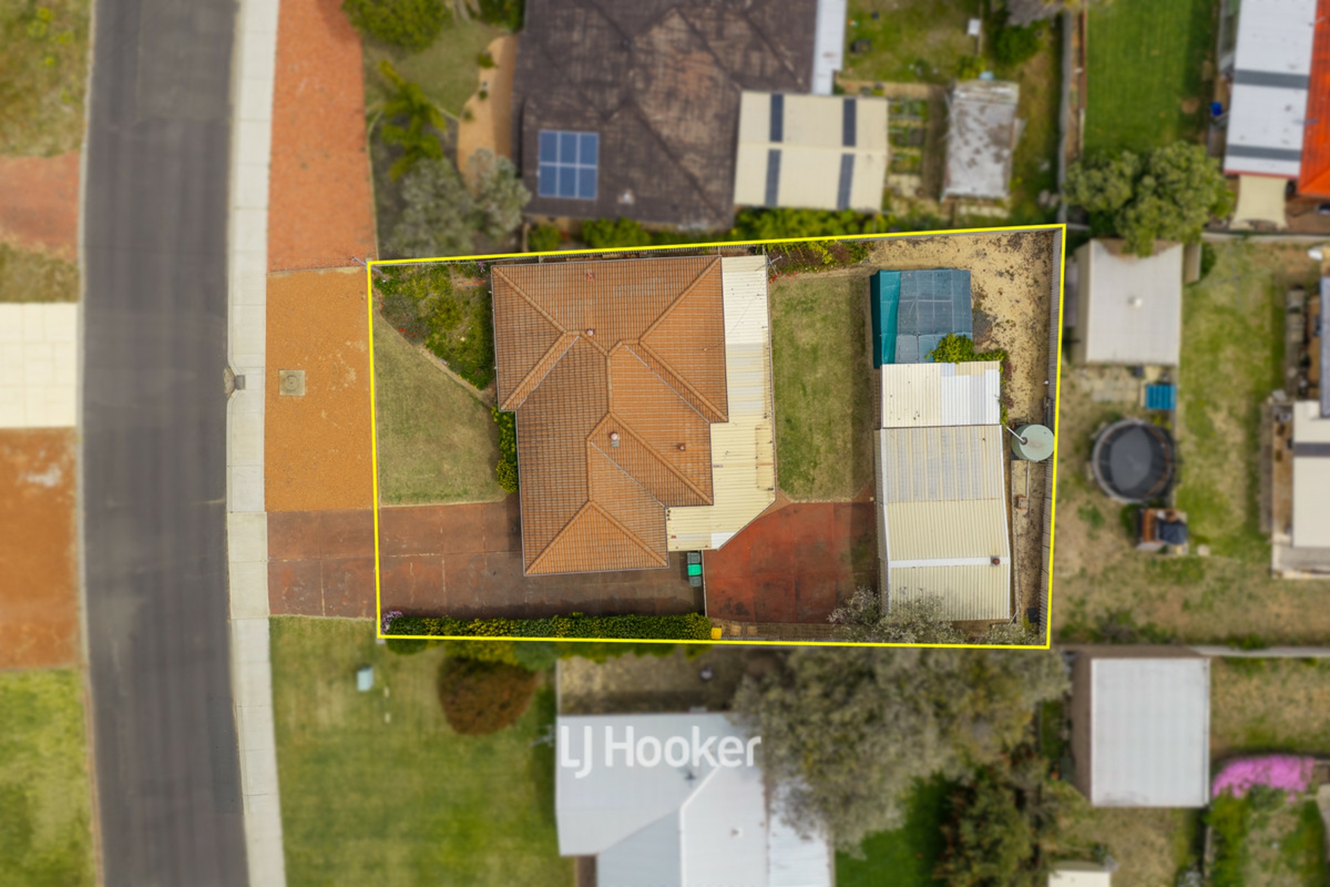 77 Lucy Victoria Avenue — photo 24 of 27