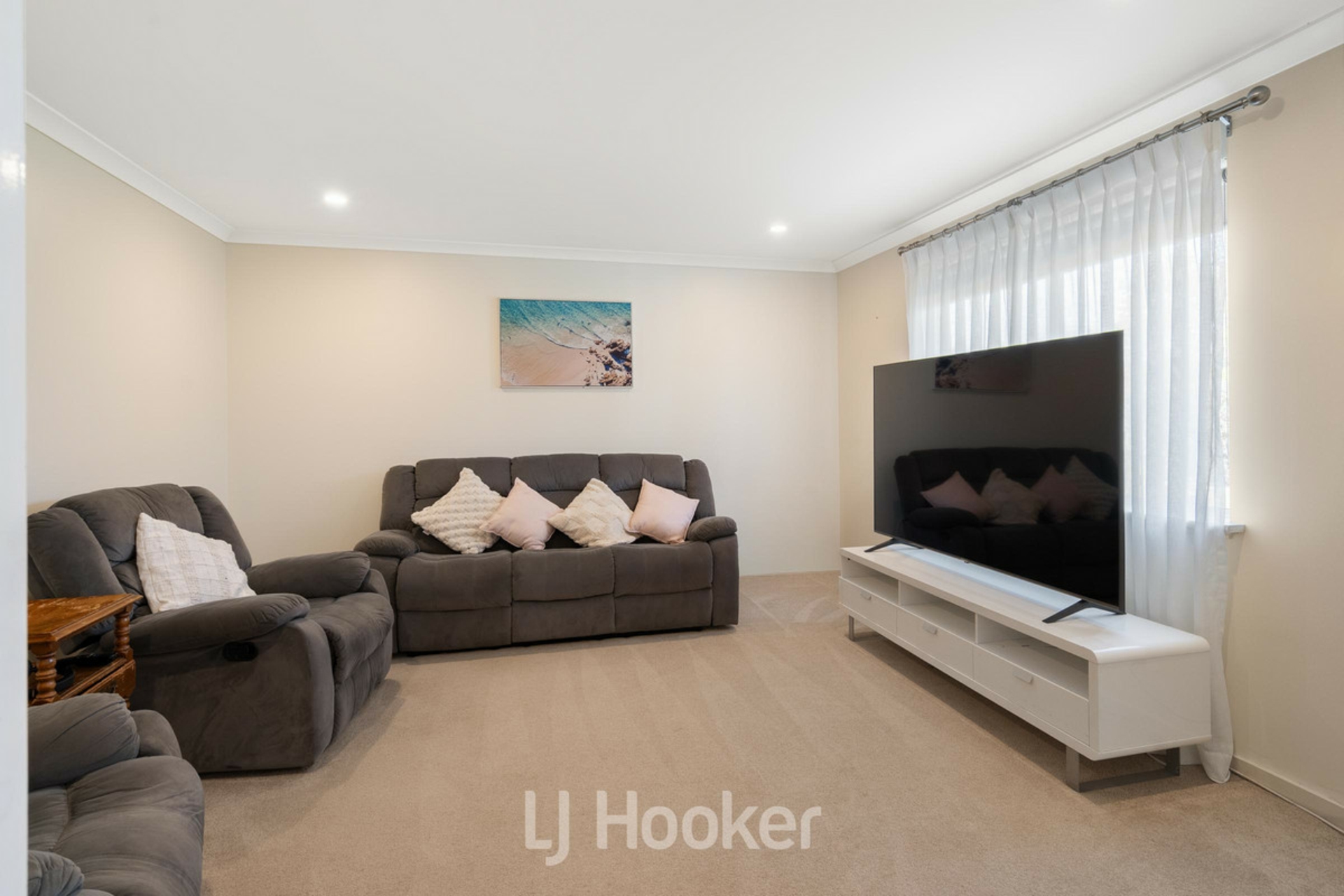 81 Broadwater Boulevard — photo 10 of 24