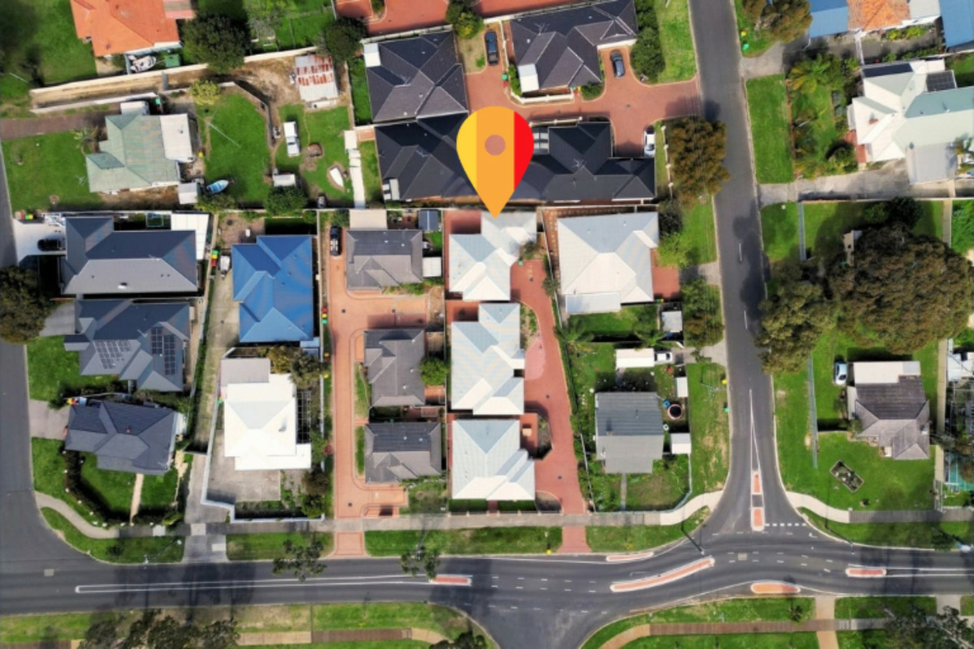 33C Frankel Street — photo from LJ Hooker Property South West WA