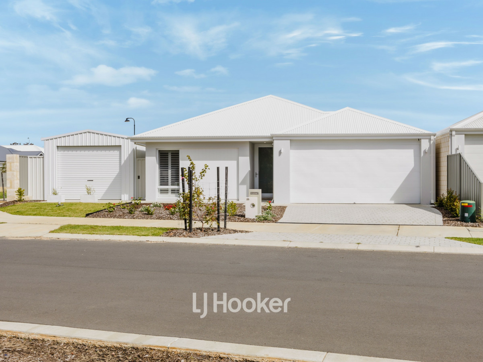 25 Trevally Way — photo from LJ Hooker Property South West WA