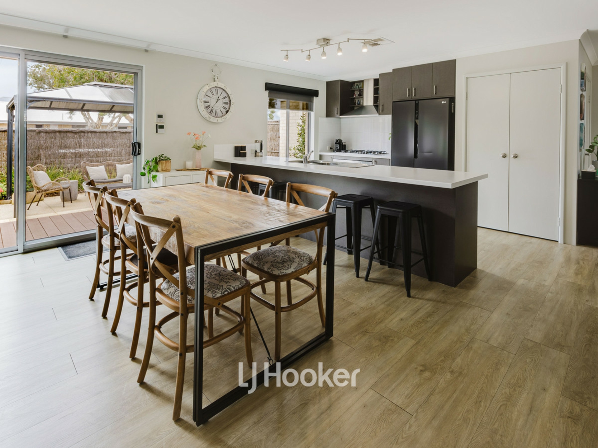 71 Hawker Approach — photo 3 of 21