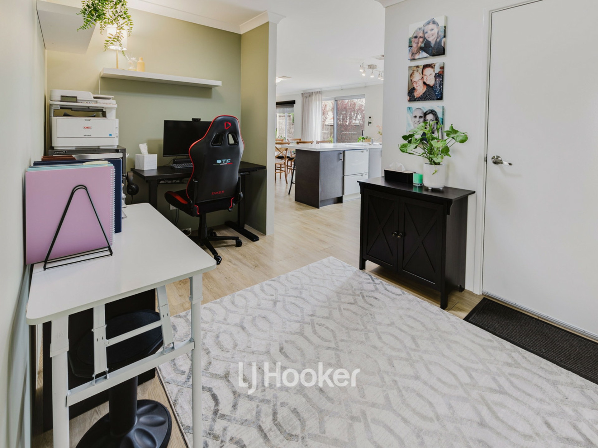 71 Hawker Approach — photo 10 of 21